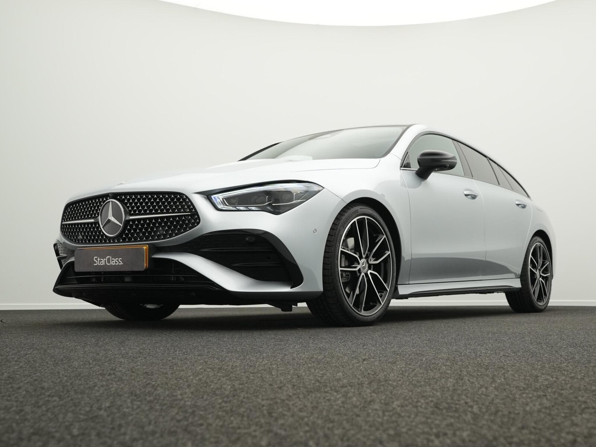 Mercedes CLA 180 AMG-Line Premium Plus (2026) - Photo 10