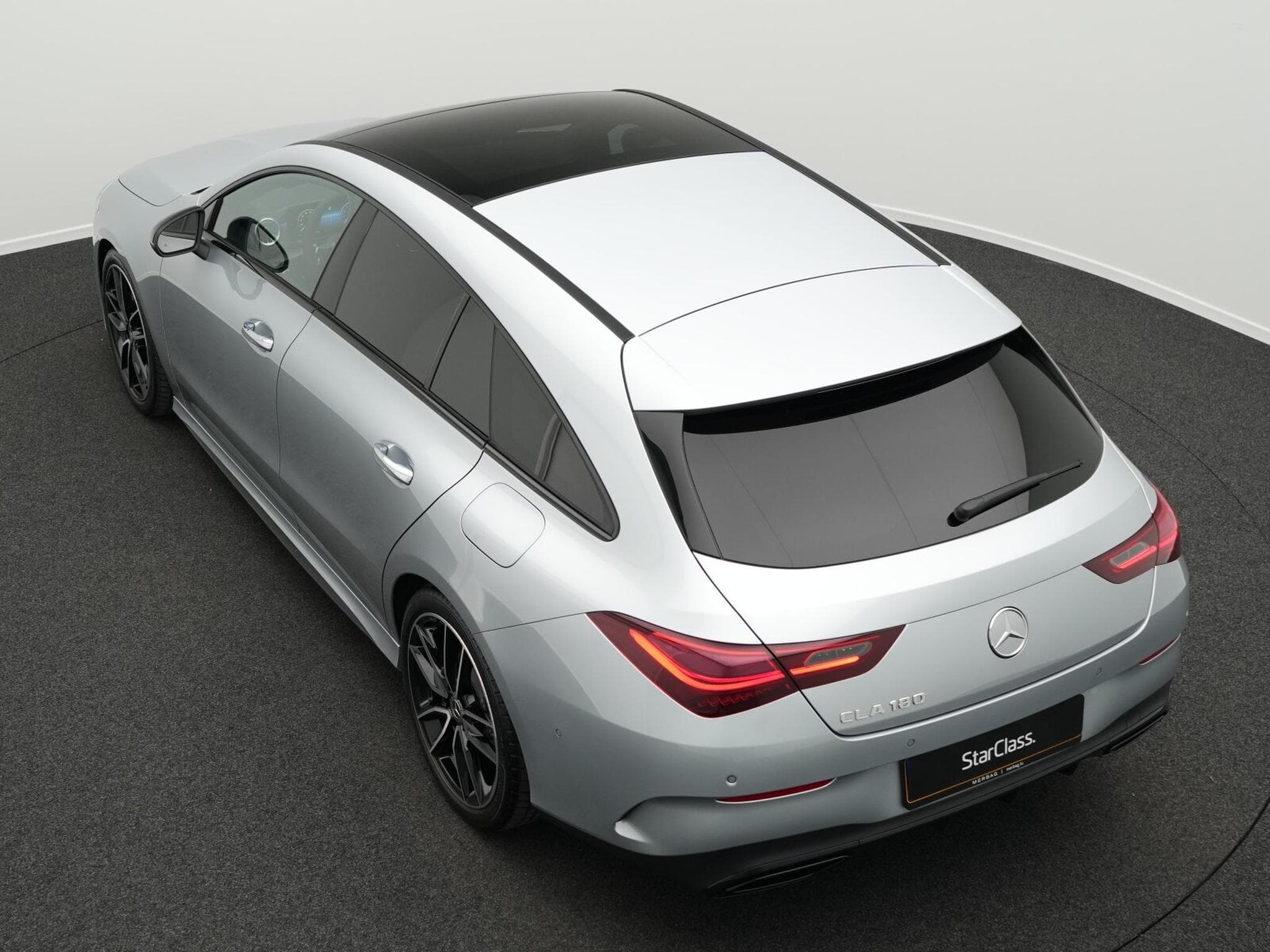 Mercedes CLA 180 AMG-Line Premium Plus (2026) - Photo 13