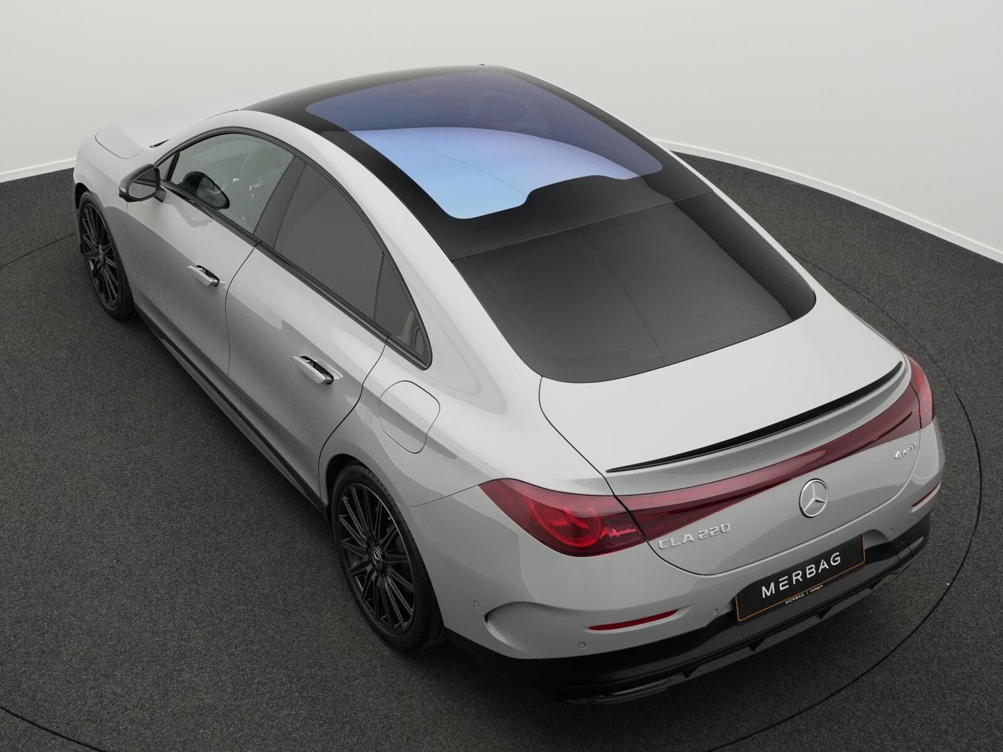 Mercedes CLA 220 4MATIC (2026) - Photo 13