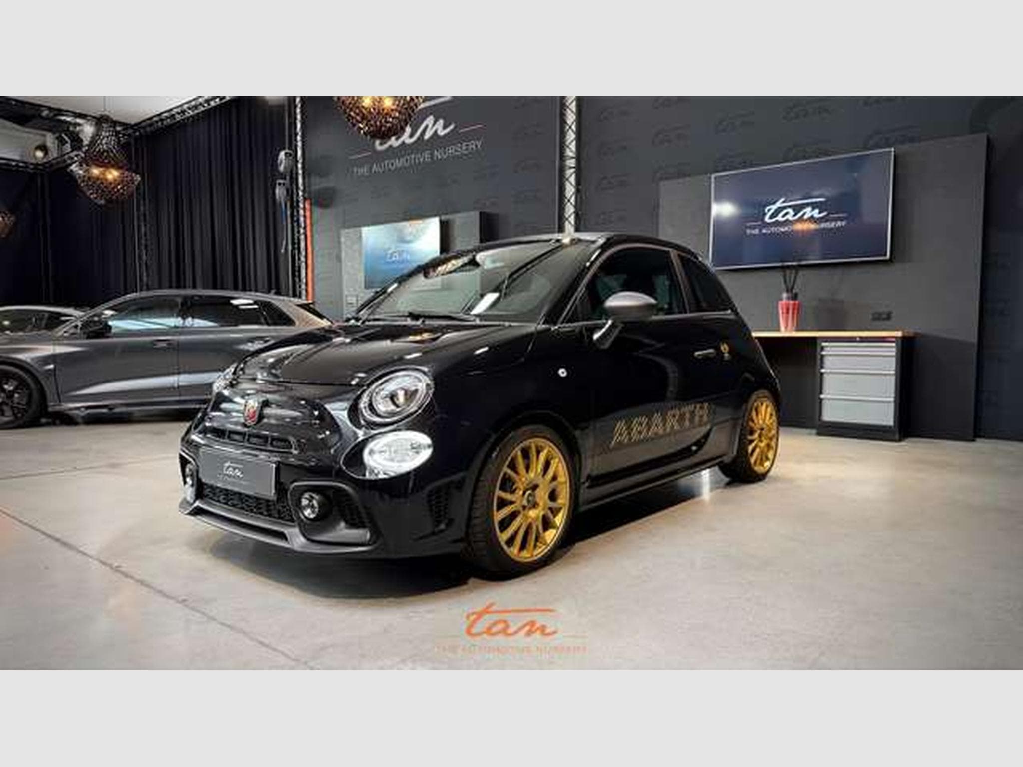 Abarth 695 695 1.4 T-Jet 75 Anniversario (EU6.4) (2024) - Foto 3