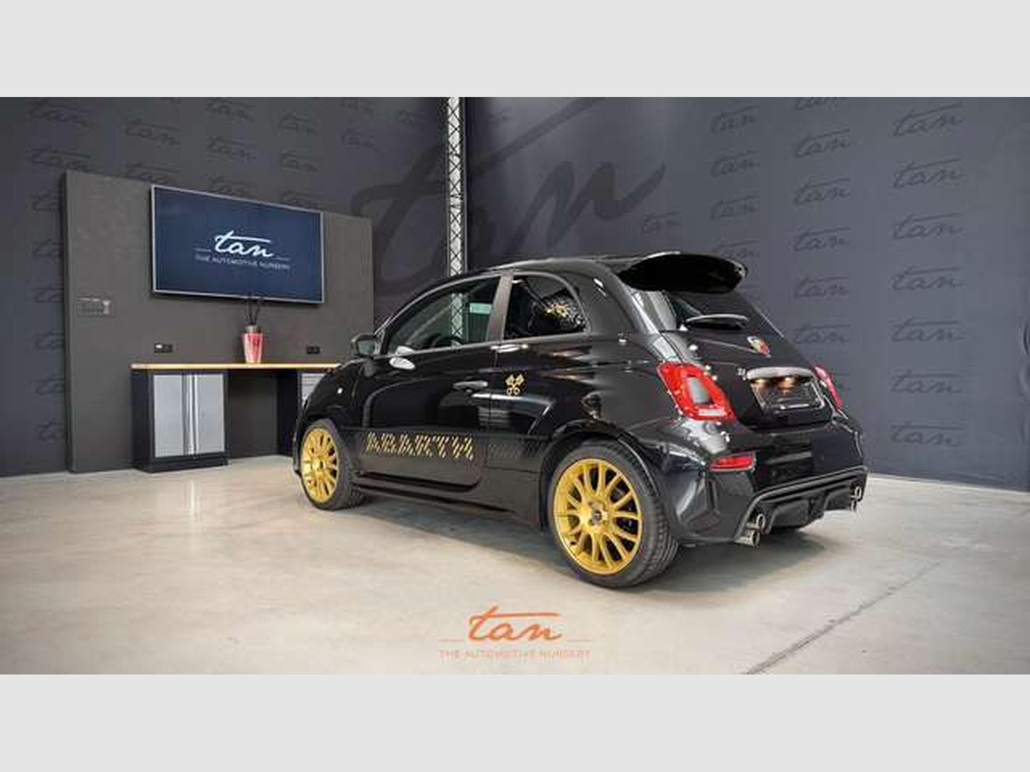 Abarth 695 695 1.4 T-Jet 75 Anniversario (EU6.4) (2024) - Foto 5