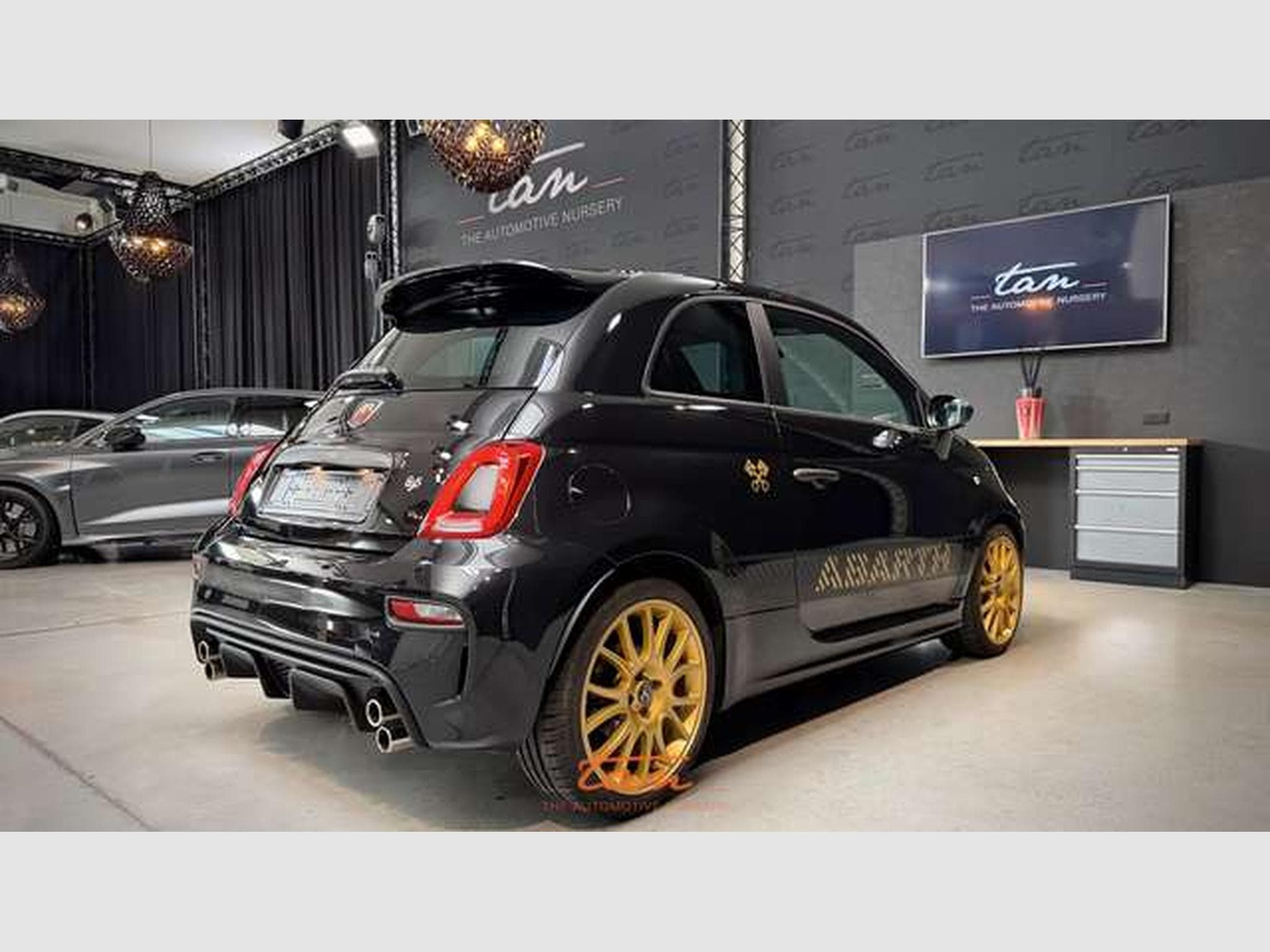 Abarth 695 695 1.4 T-Jet 75 Anniversario (EU6.4) (2024) - Foto 7