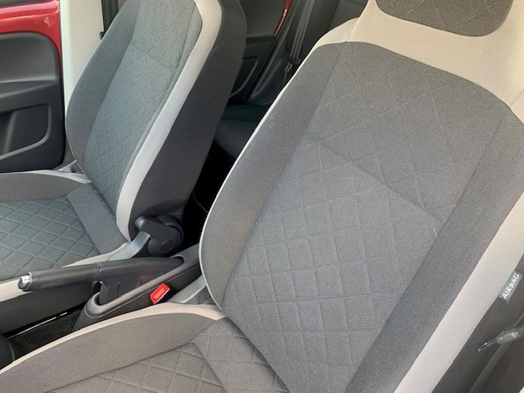 VW UP 83cv (2022) - Photo 2