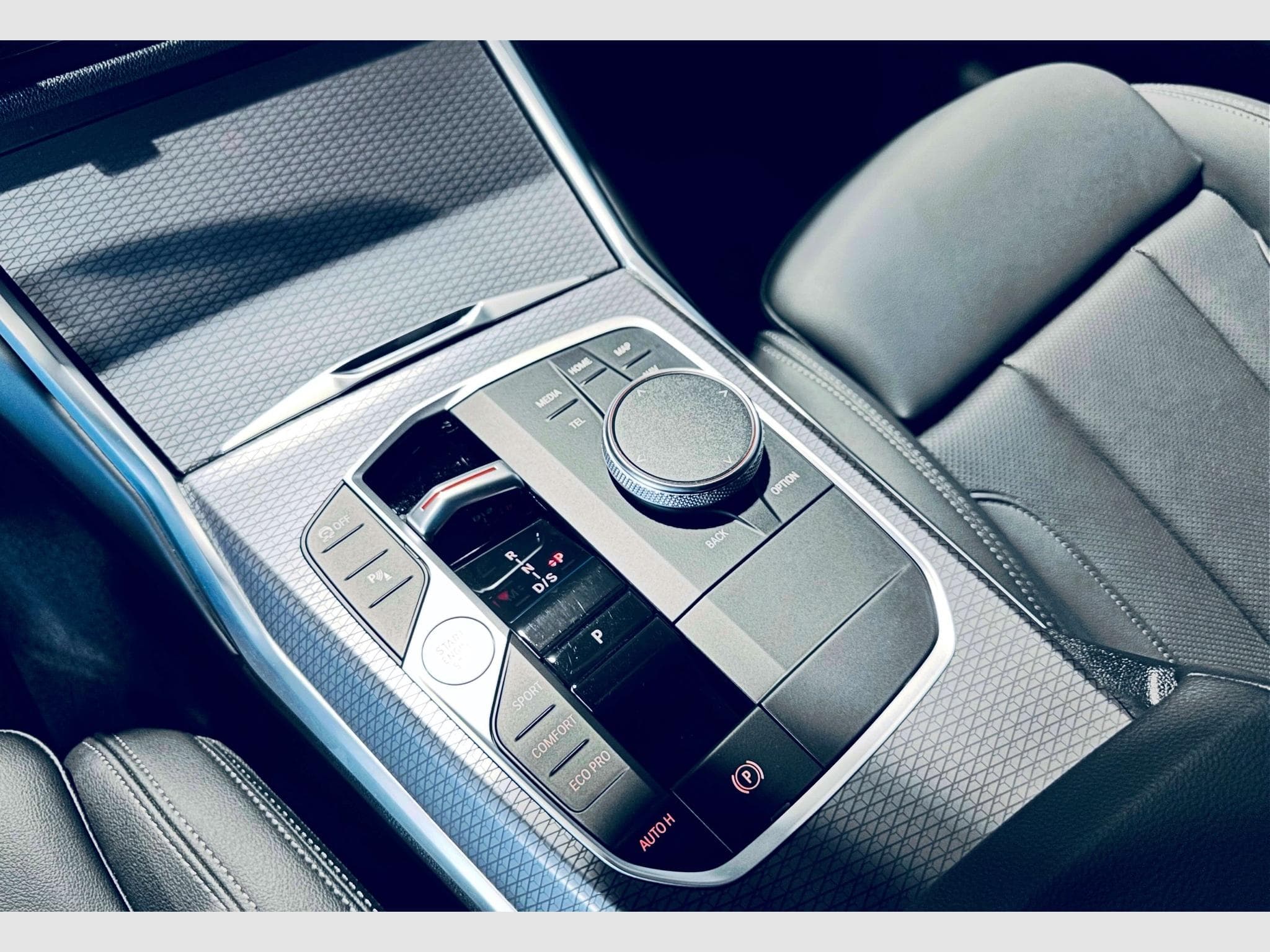BMW 320 320D XDRIVE TOURING M SPORT STEPTRONIC (2026) - Photo 10