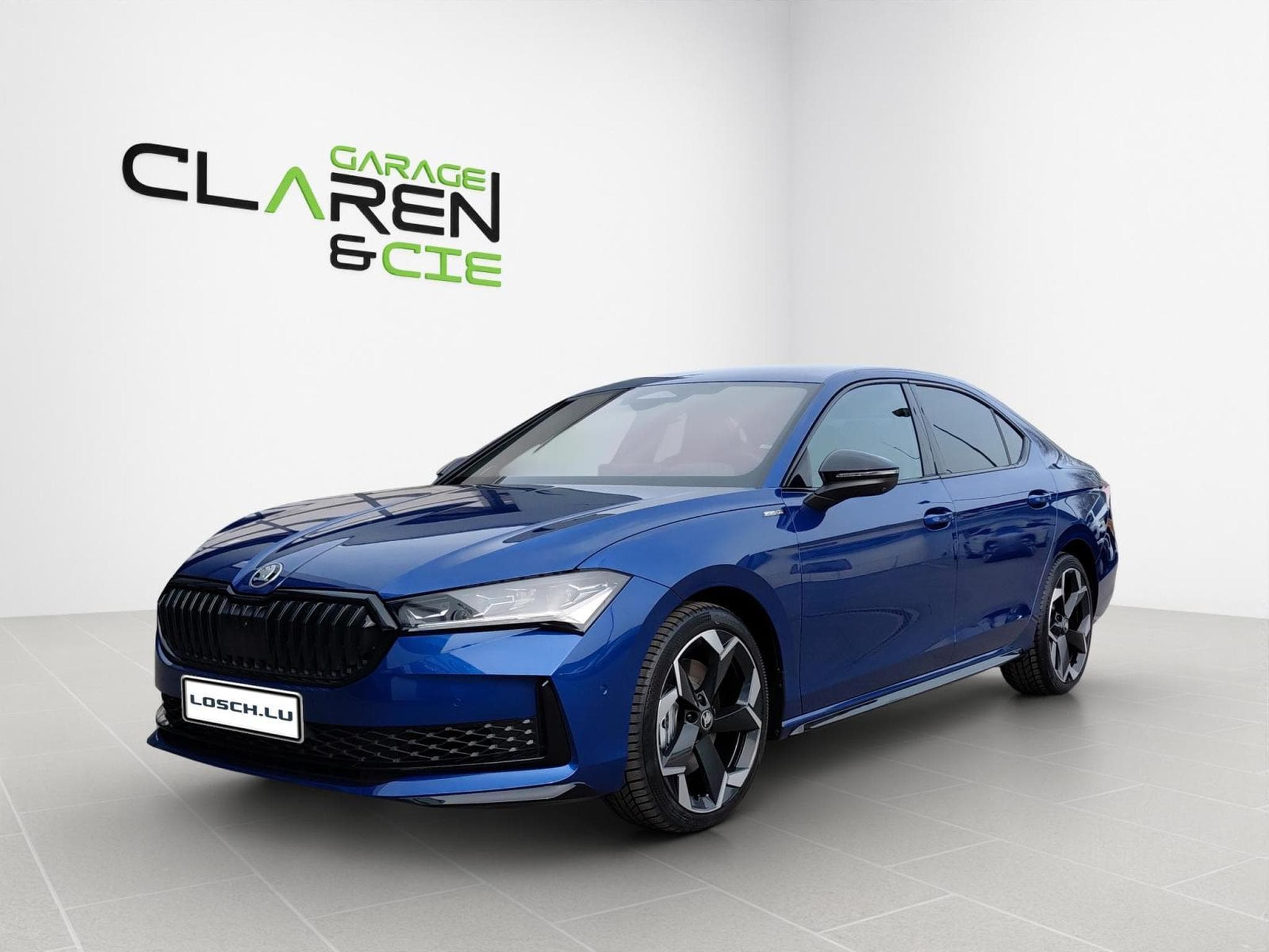 Skoda Superb Sportline (2026) - Photo 1