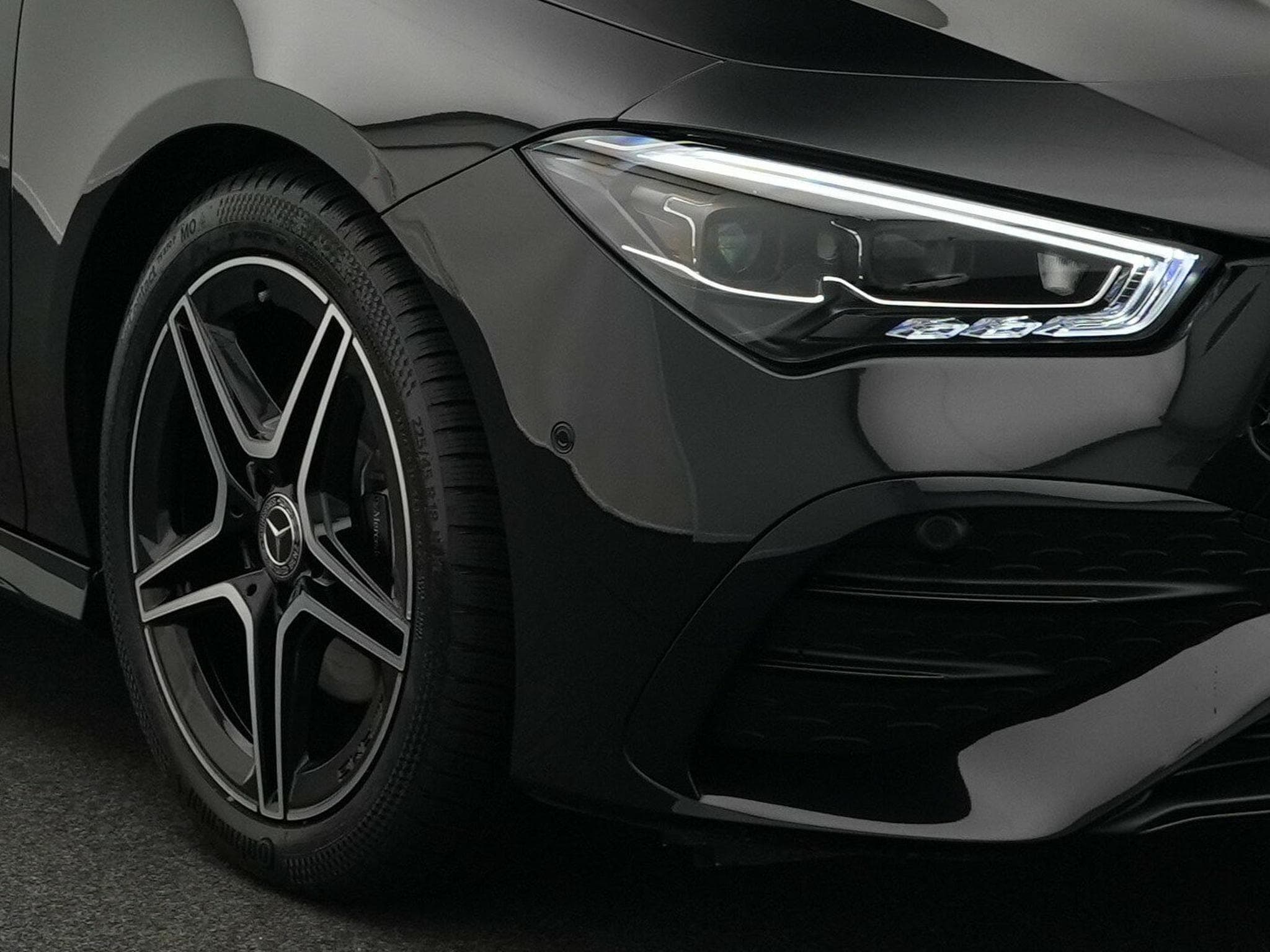 Mercedes CLA 180 AMG-Line Premium Plus (2026) - Photo 9