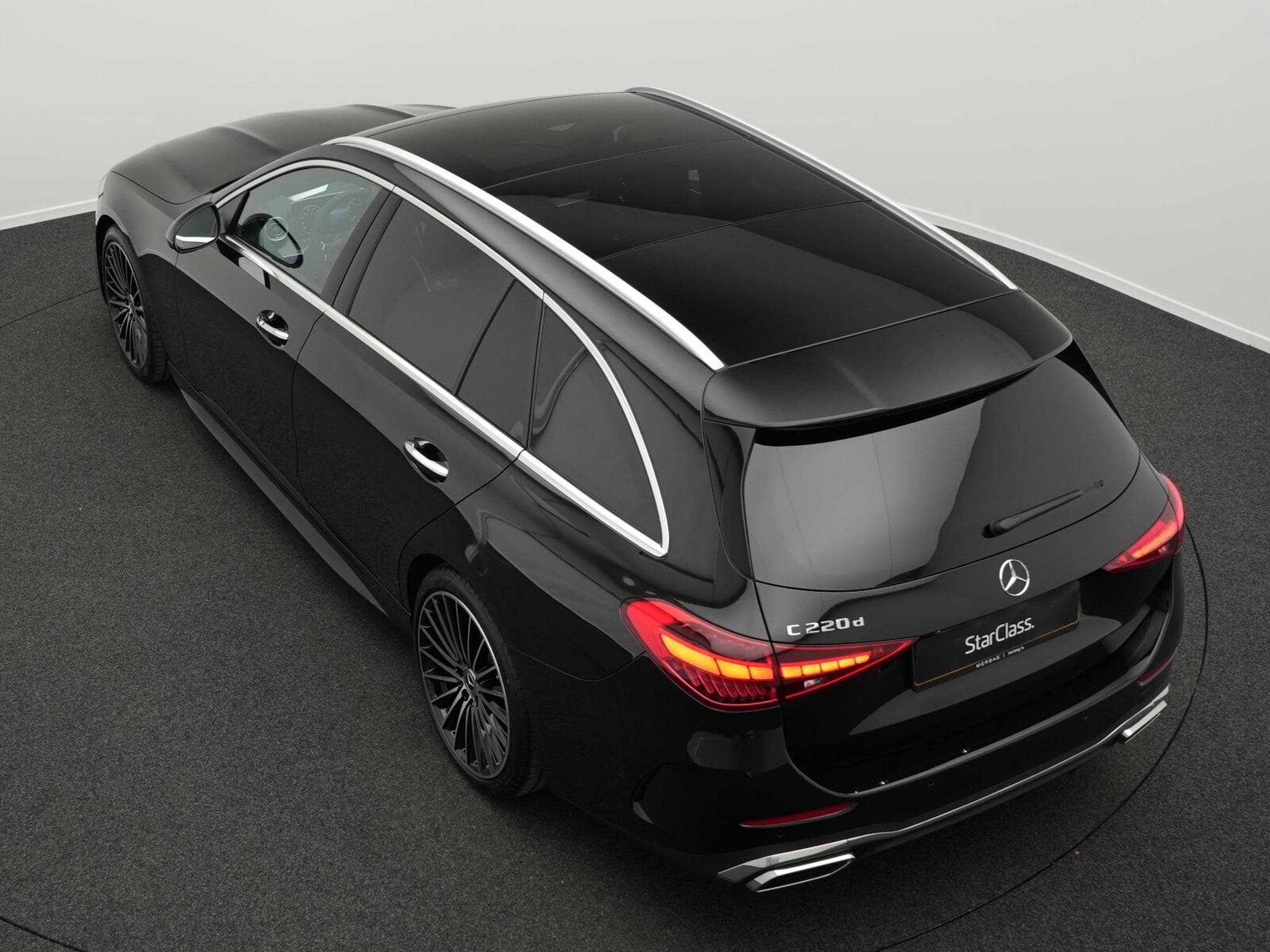 Mercedes C 220 d T-Modell AMG-Line (2026) - Photo 13