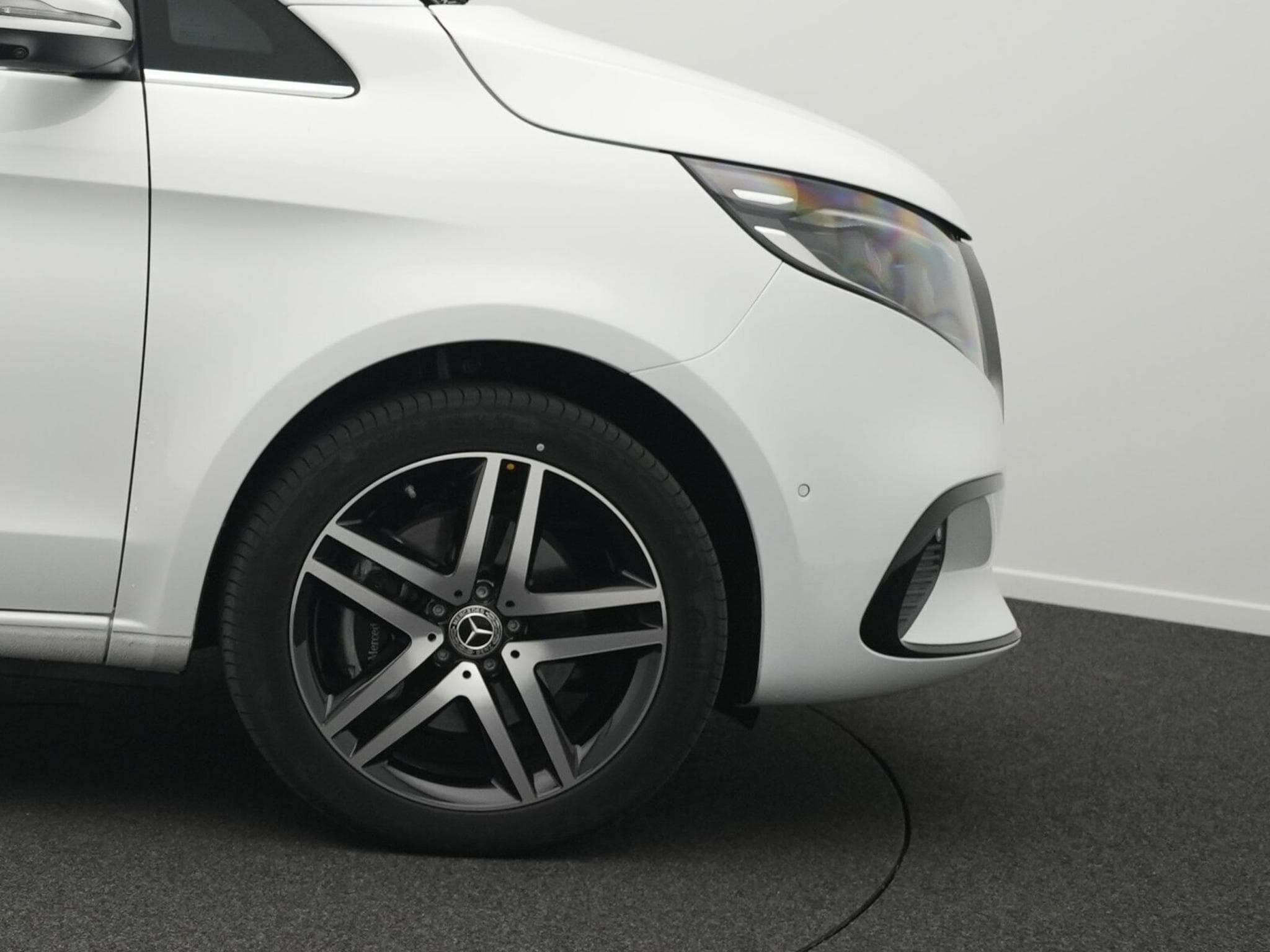 Mercedes V d 4MATIC AVANTGARDE Lang (2026) - Photo 6
