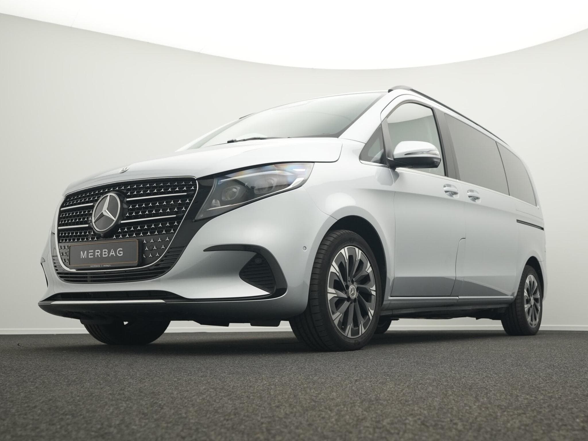 Mercedes V d AVANTGARDE Kompakt (2026) - Photo 8