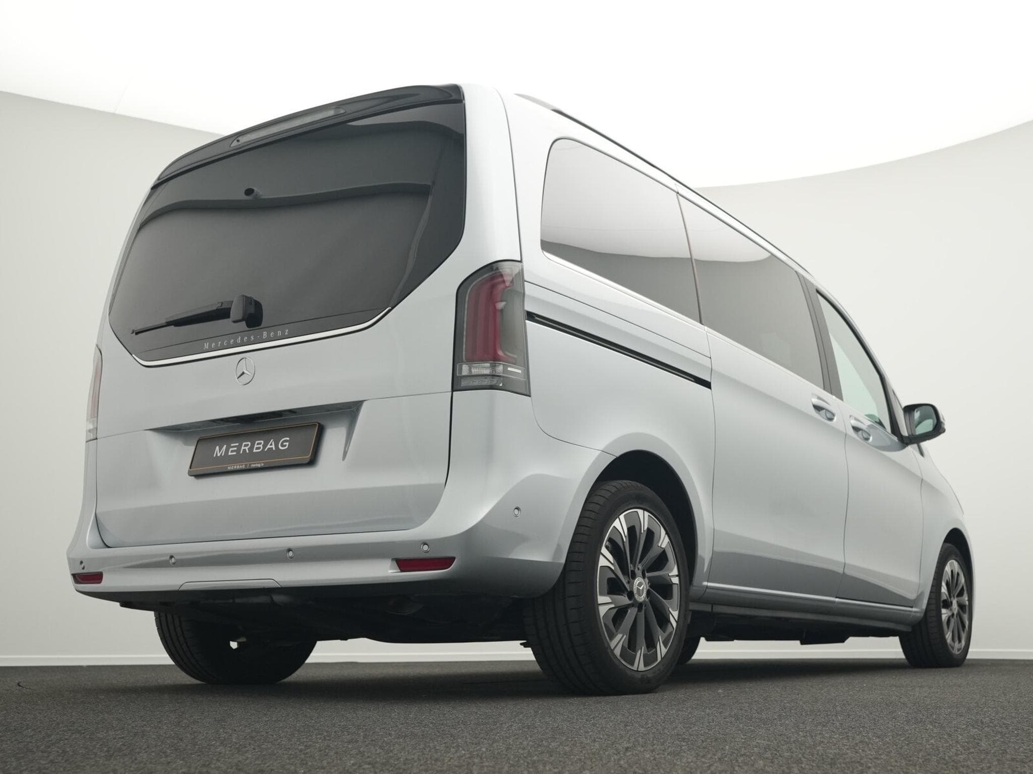 Mercedes V d AVANTGARDE Kompakt (2026) - Photo 9