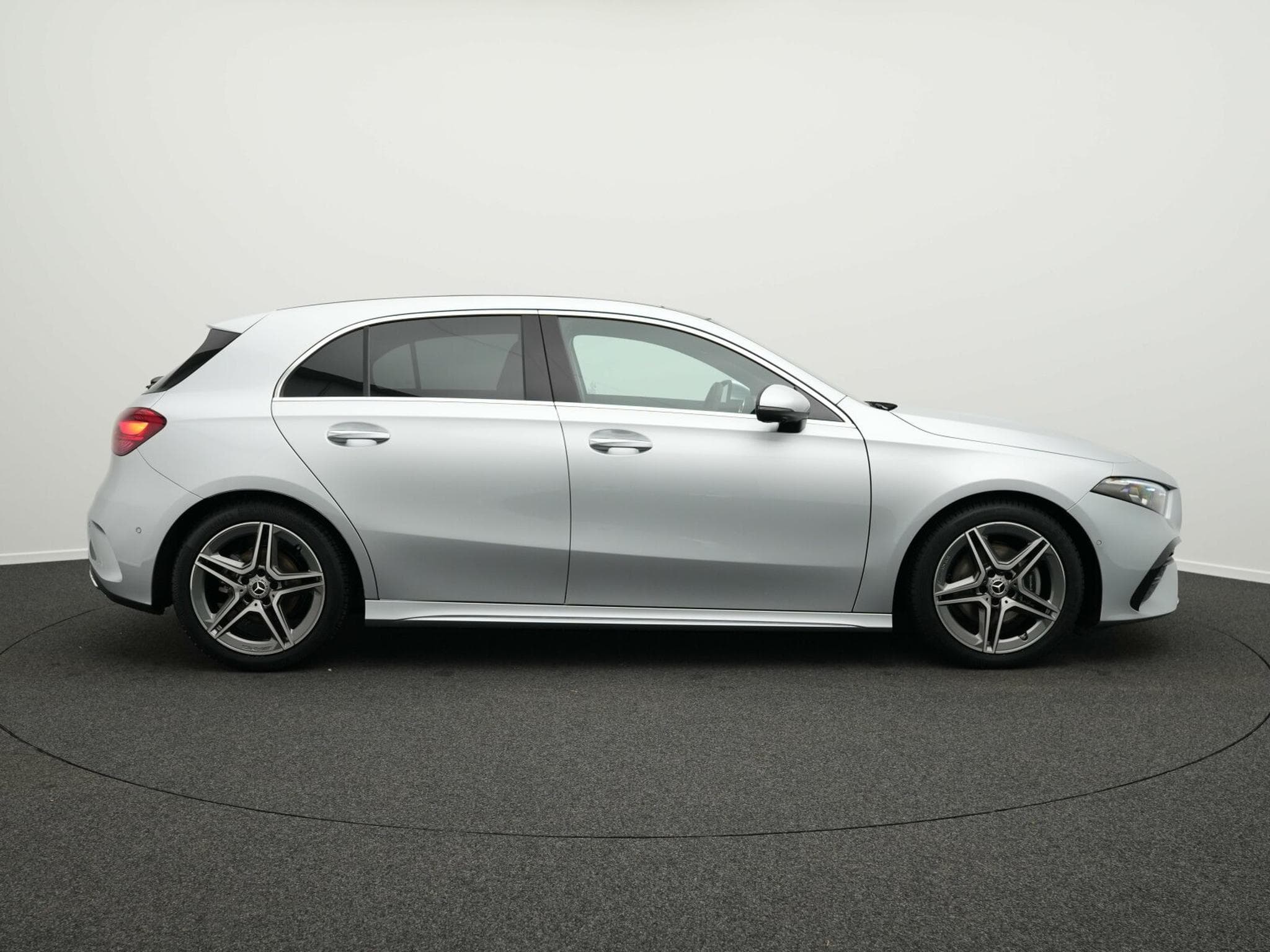 Mercedes A 180 AMG-Line (2026) - Foto 5