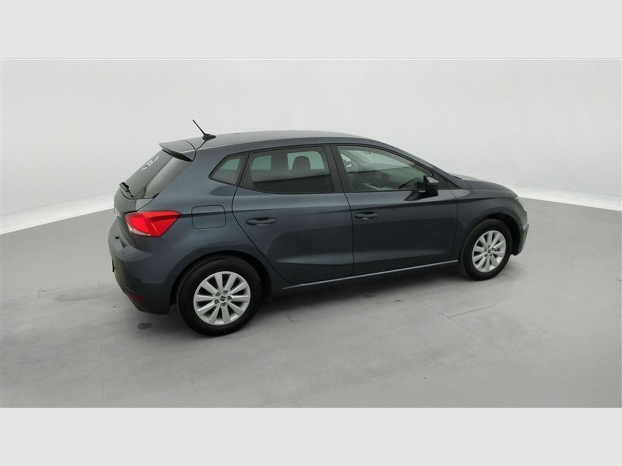 Seat Ibiza 1.0 TSI 95cv Move! CARPLAY / FULL LED / PDC AR / JA 15" (2023) - Photo 24