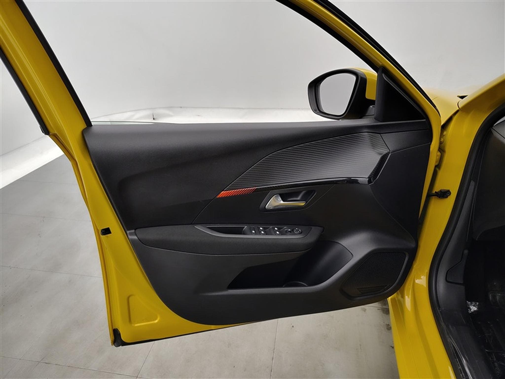 Peugeot 208 1.2 PureTech 82cv Active CLIM / CRUISE / PDC AR / ECRAN 7" (2021) - Photo 16