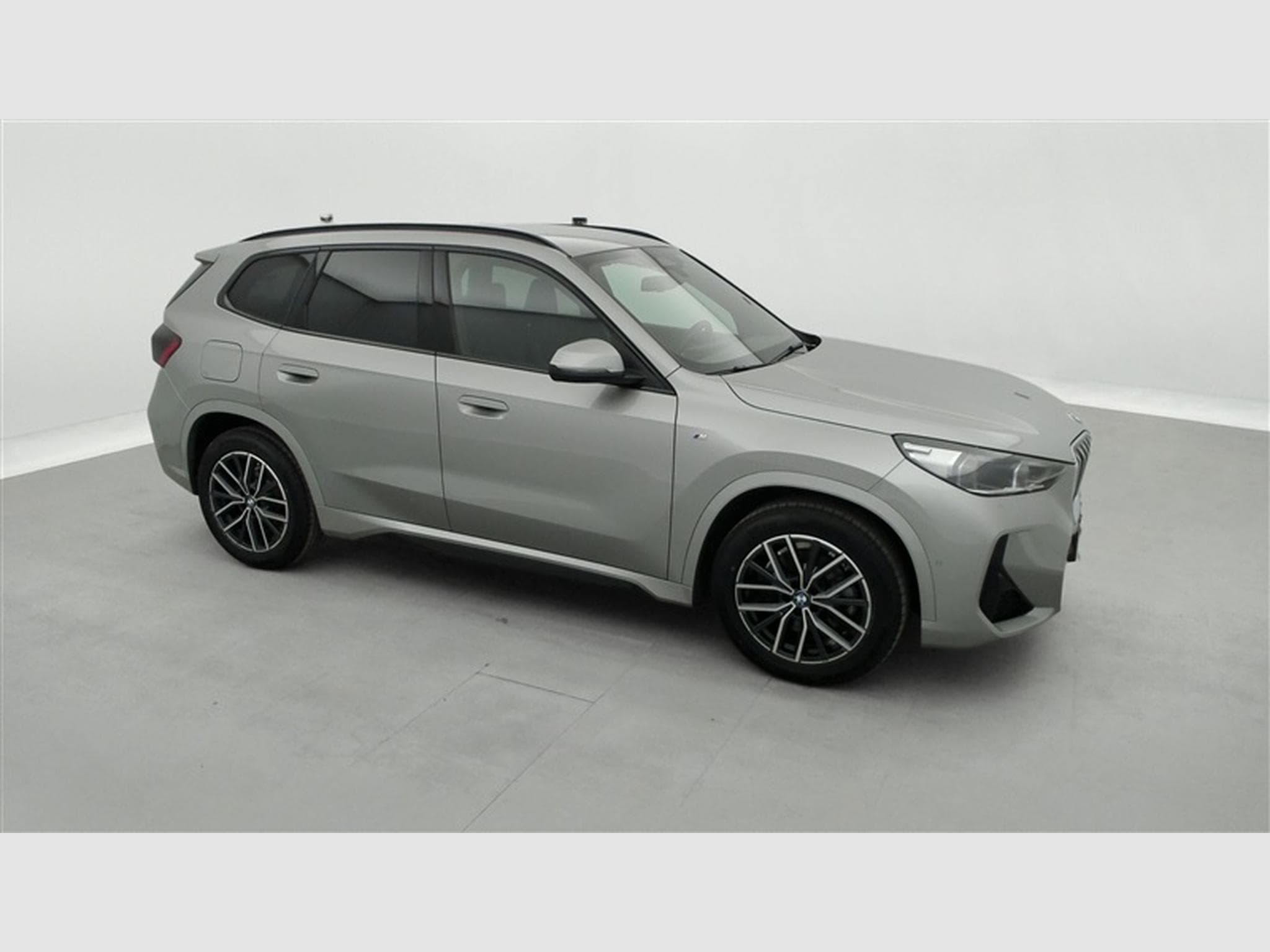 BMW X1 1.5iA sDrive20 MHEV Pack M (2025) - Photo 24