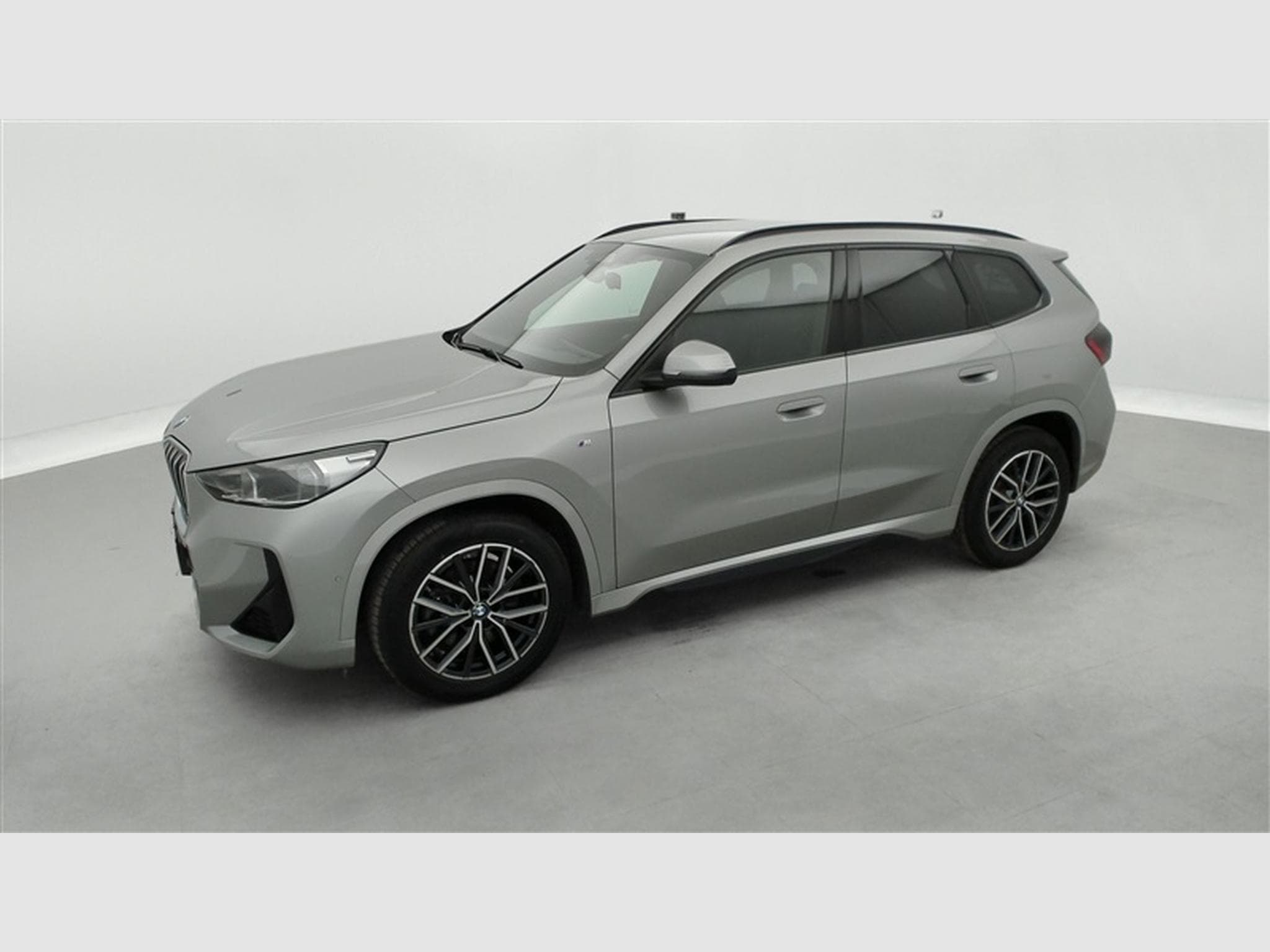 BMW X1 1.5iA sDrive20 MHEV Pack M (2025) - Photo 22