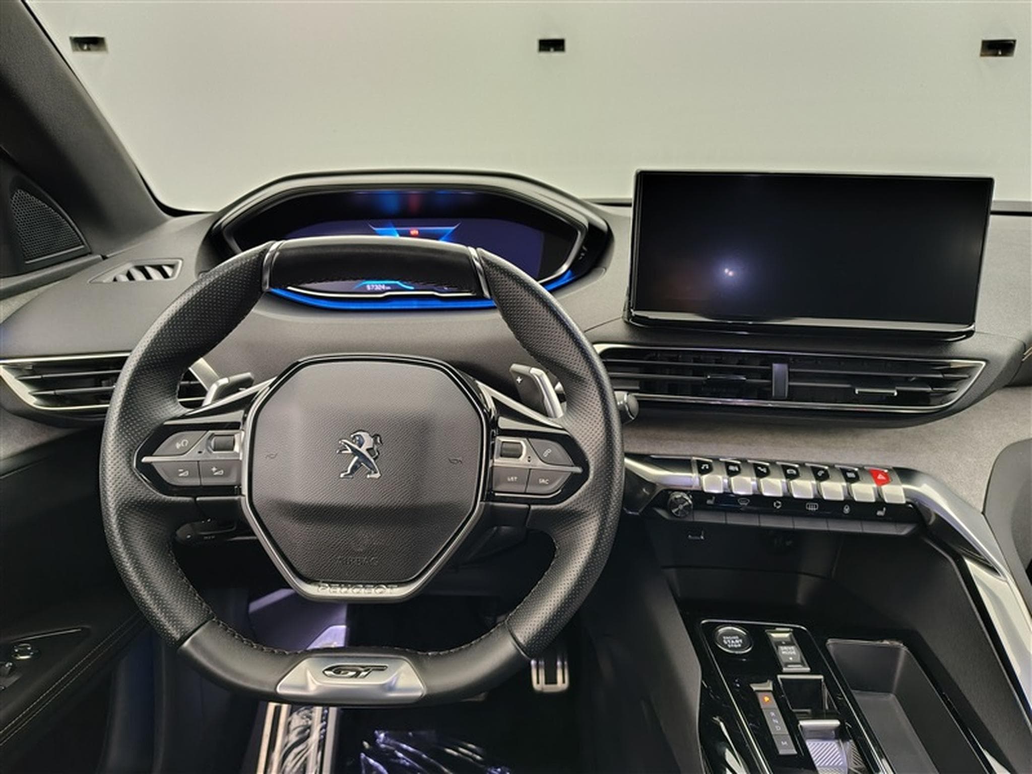 Peugeot 5008 1.2 PureTech 130Cv EAT8 GT 7PL / S-CUIR / NAVI / CAMERA (2023) - Photo 9