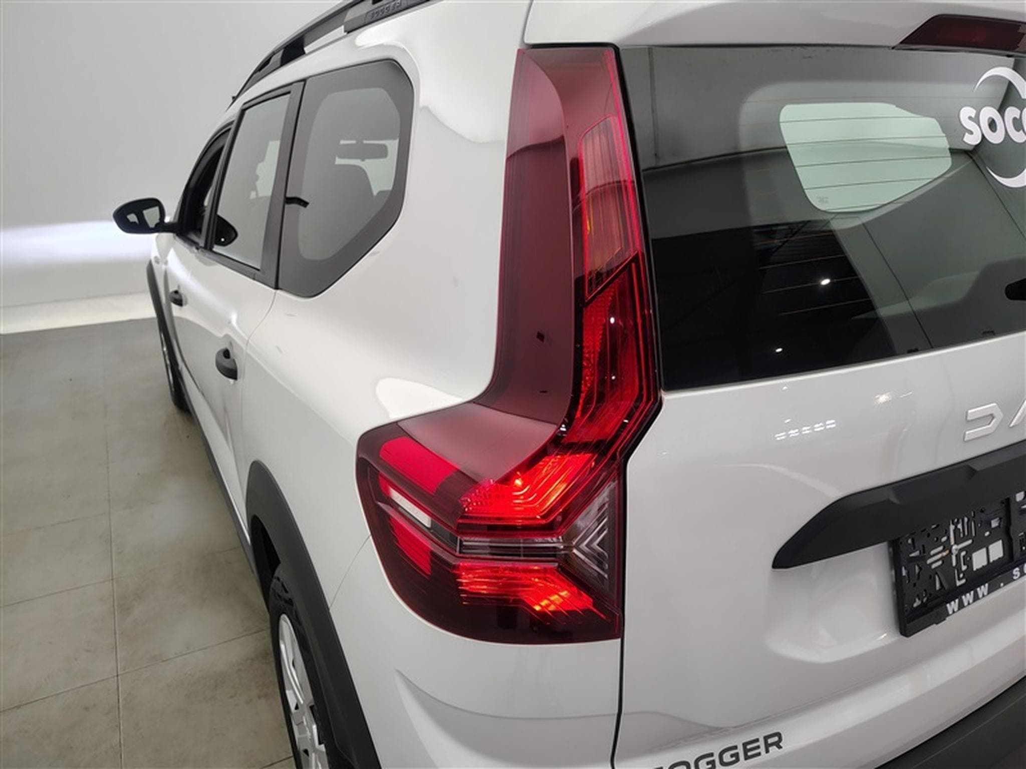 Dacia Jogger 1.0 TCe Essential 5pl. (2023) - Photo 15