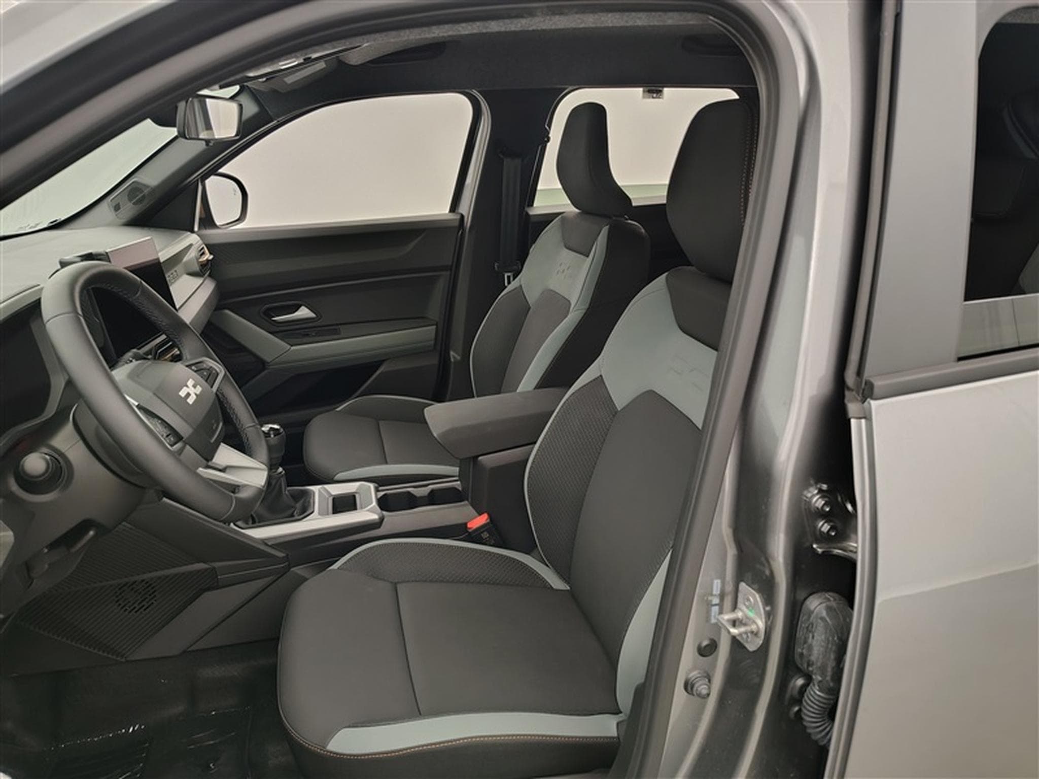 Dacia Duster Mild Hybrid 140cv Extreme NAVI / CARPLAY / FULL LED / CAMERA (2026) - Foto 7