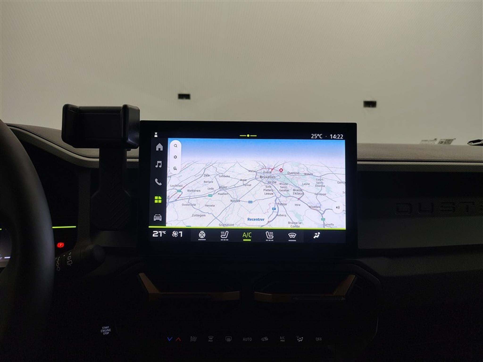 Dacia Duster Mild Hybrid 140cv Extreme NAVI / CARPLAY / FULL LED / CAMERA (2026) - Foto 11