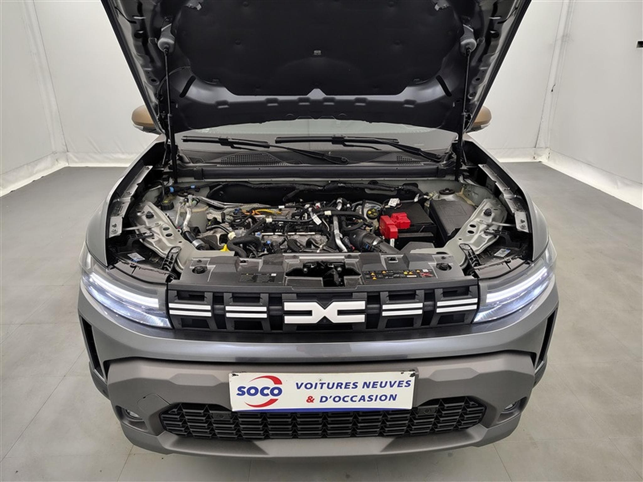 Dacia Duster Mild Hybrid 140cv Extreme NAVI / CARPLAY / FULL LED / CAMERA (2026) - Foto 18