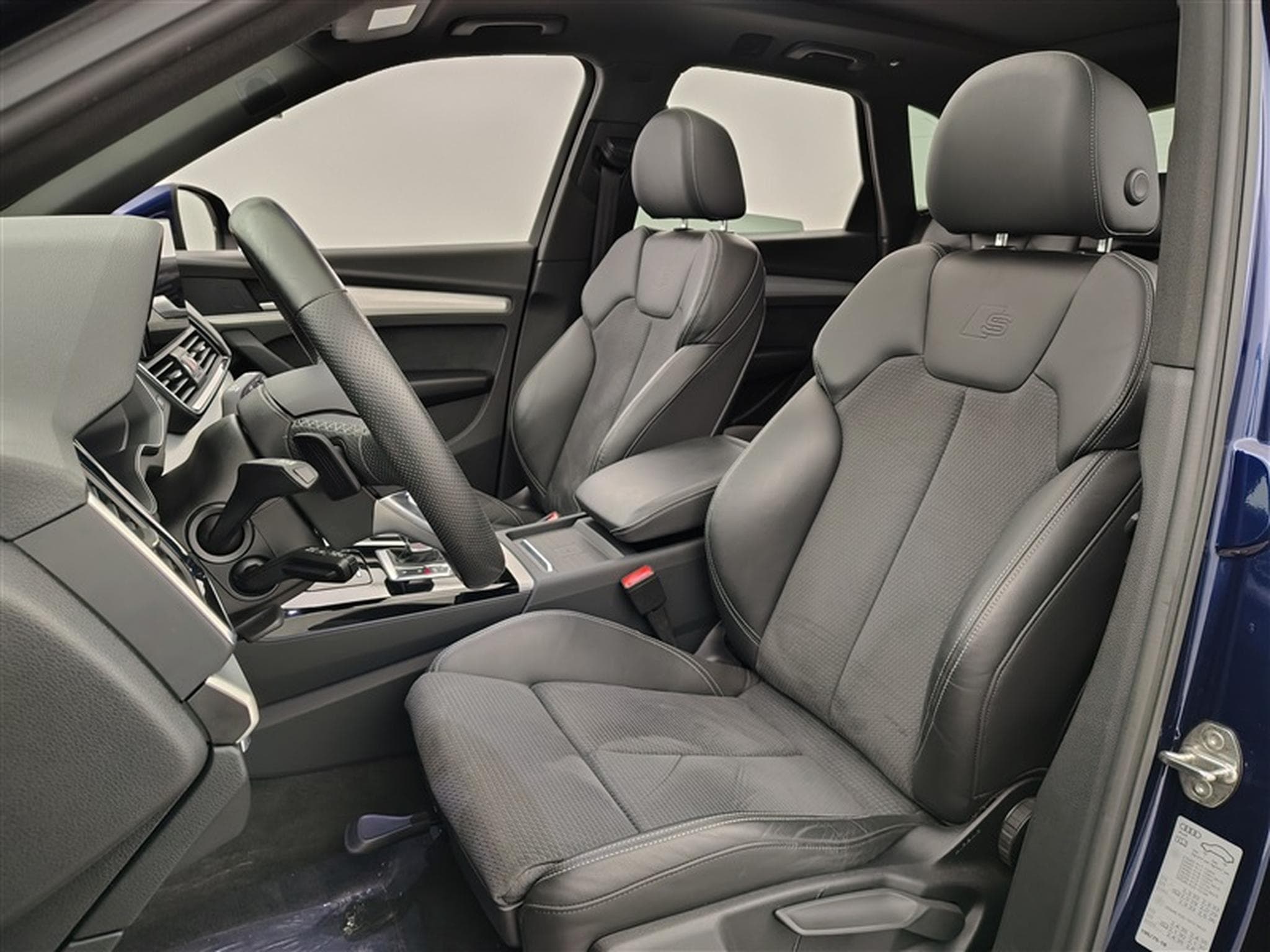 Audi Q5 35 TDi 163cv S-Tronic S-Line NAVI / FULL LED / PANO / CAMERA (2022) - Photo 7