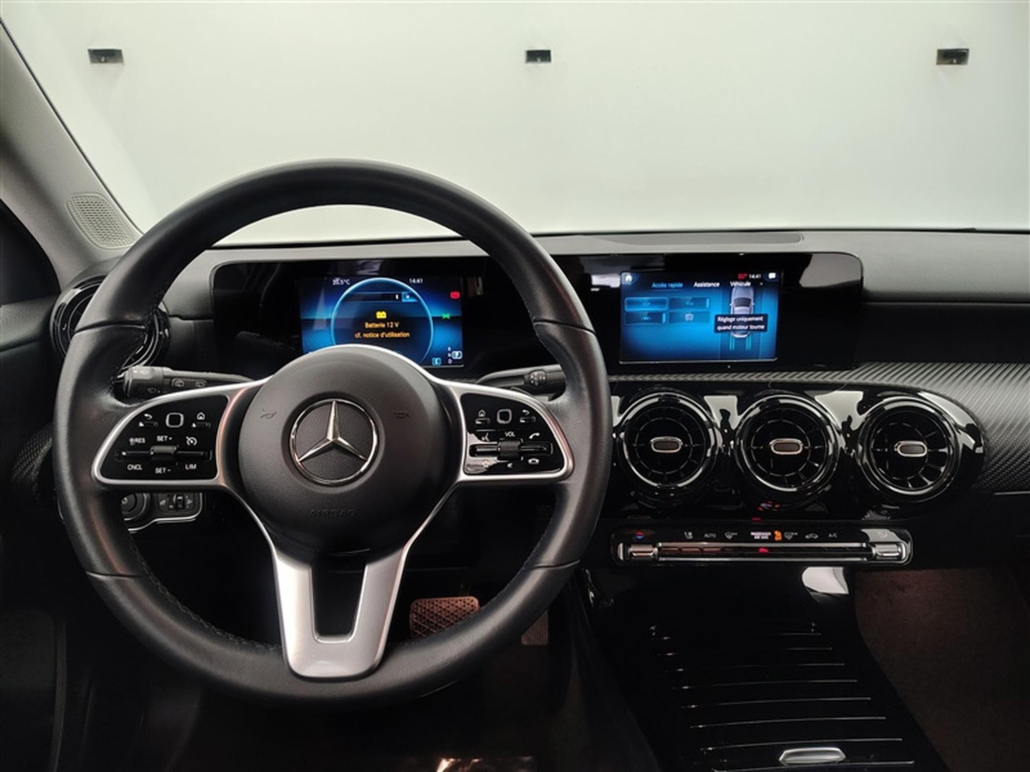 Mercedes A 180 d 7G-DCT Business Line Navi / PDC av+ar (2022) - Photo 9