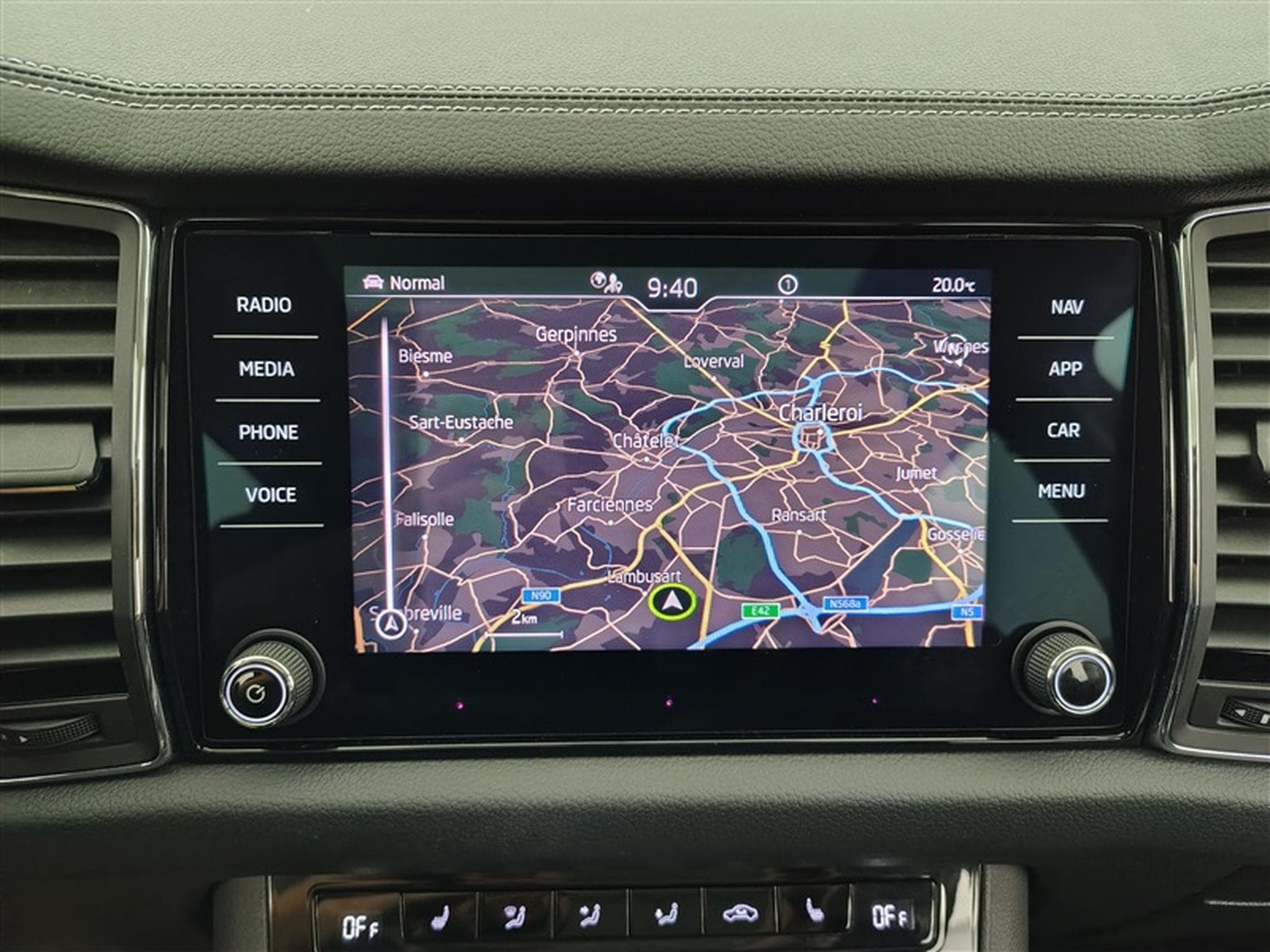 Skoda Kodiaq 1.5 TSI ACT Clever NAVI/FULL LED/TO PANO/JA/PDC (2022) - Photo 11