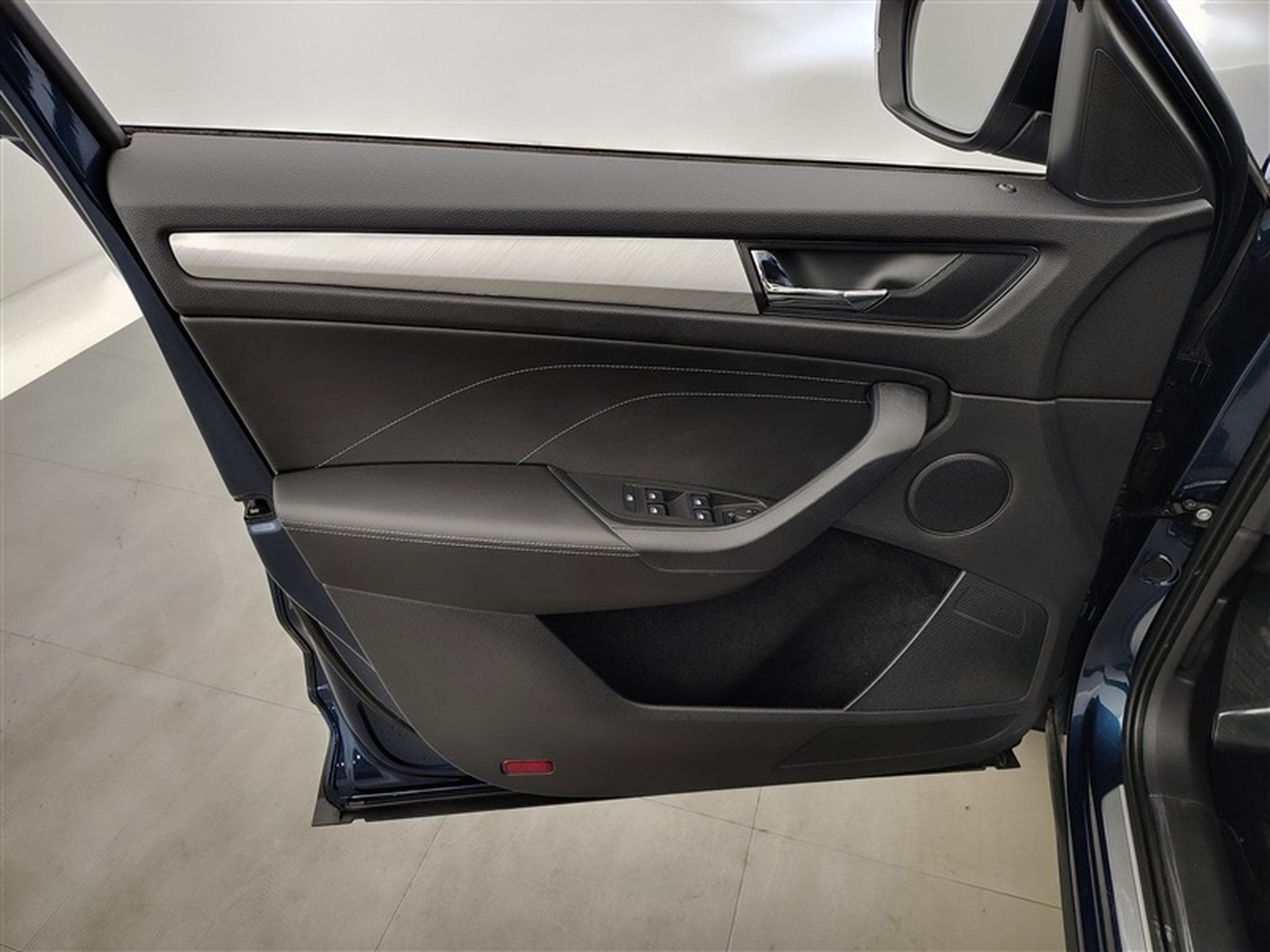 Skoda Kodiaq 1.5 TSI ACT Clever NAVI/FULL LED/TO PANO/JA/PDC (2022) - Photo 17