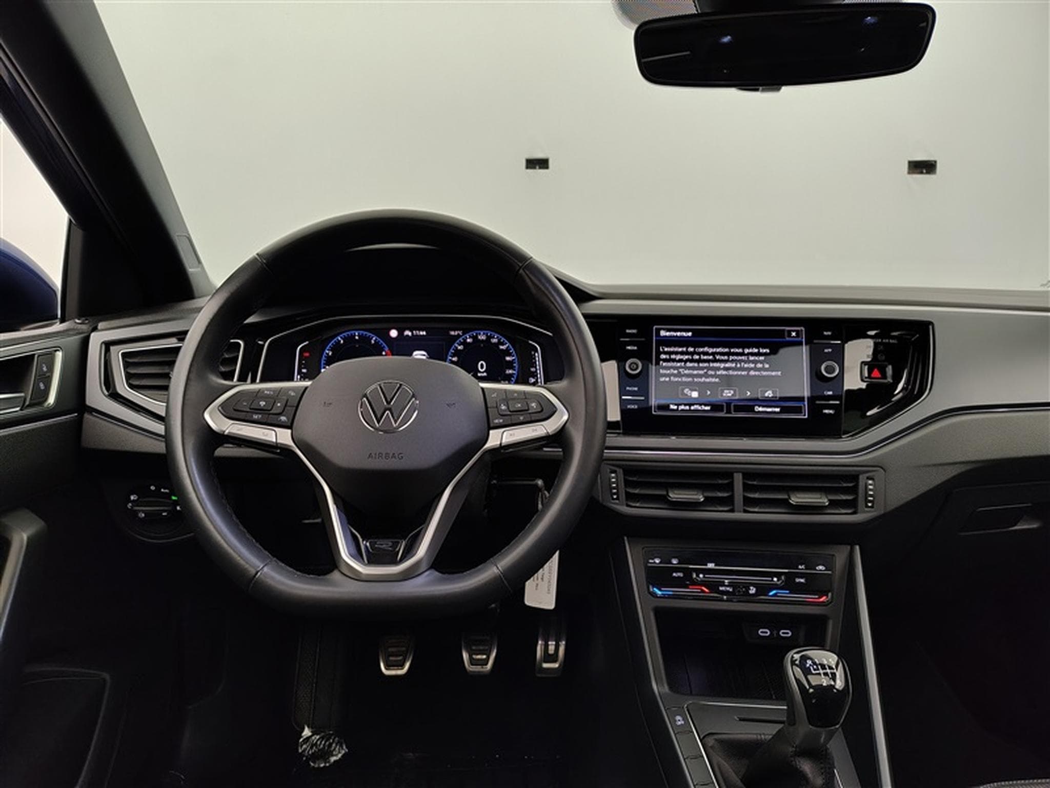 VW Taigo 1.0 TSI 115Cv R-Line CARPLAY / TO PANO / FULL LED (2025) - Photo 9