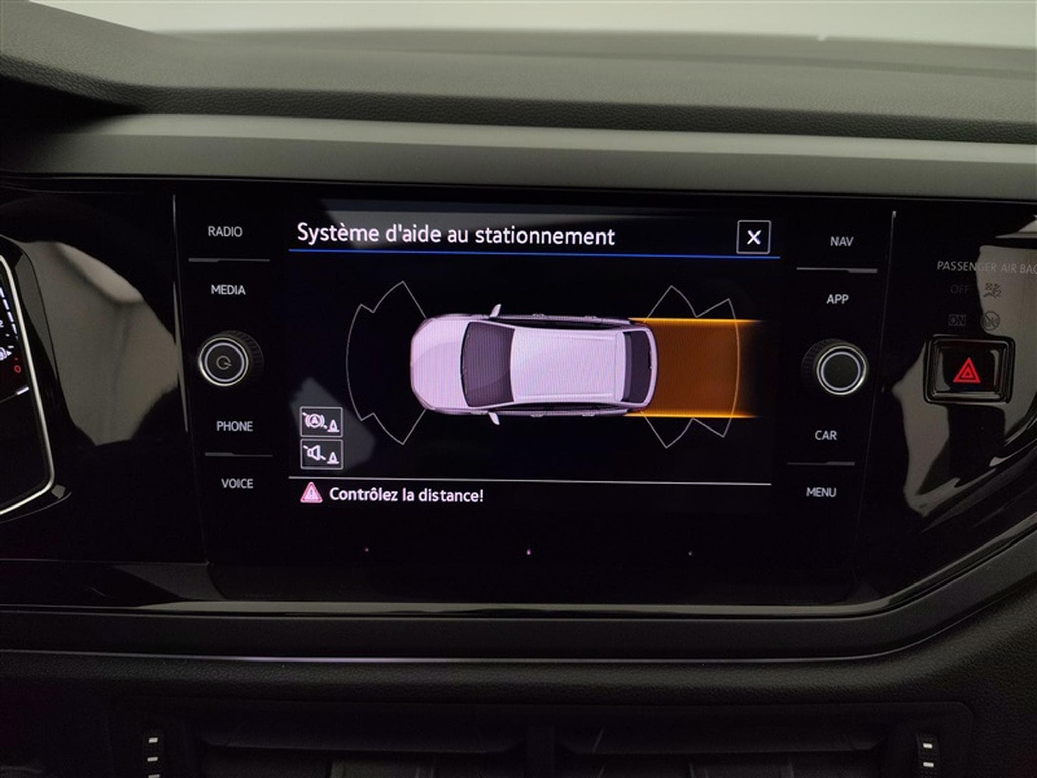 VW Taigo 1.0 TSI 115Cv R-Line CARPLAY / TO PANO / FULL LED (2025) - Photo 18