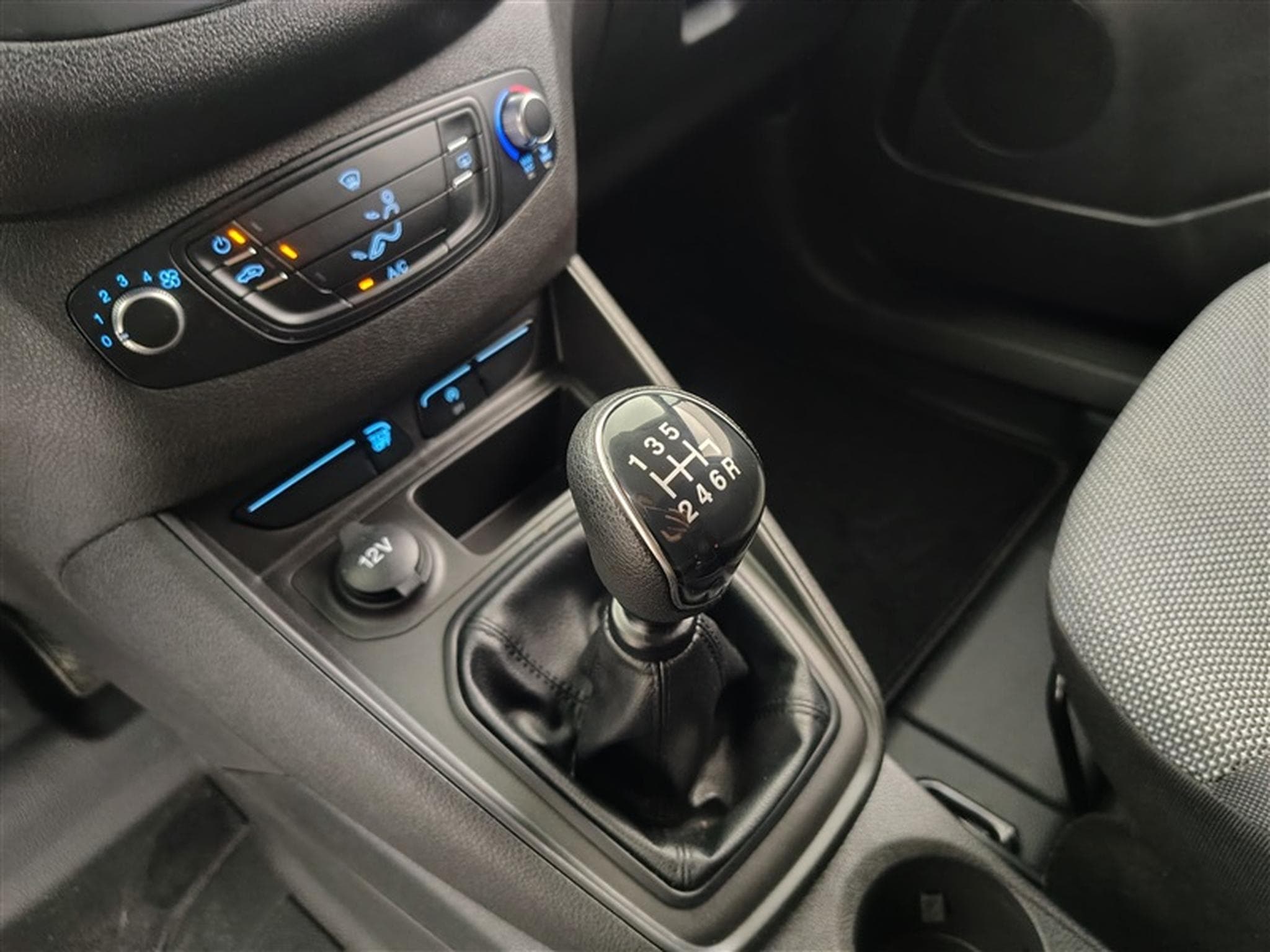 Ford Transit 1.0 EcoBoost Ambiente S/S (EU6d) (2022) - Photo 12