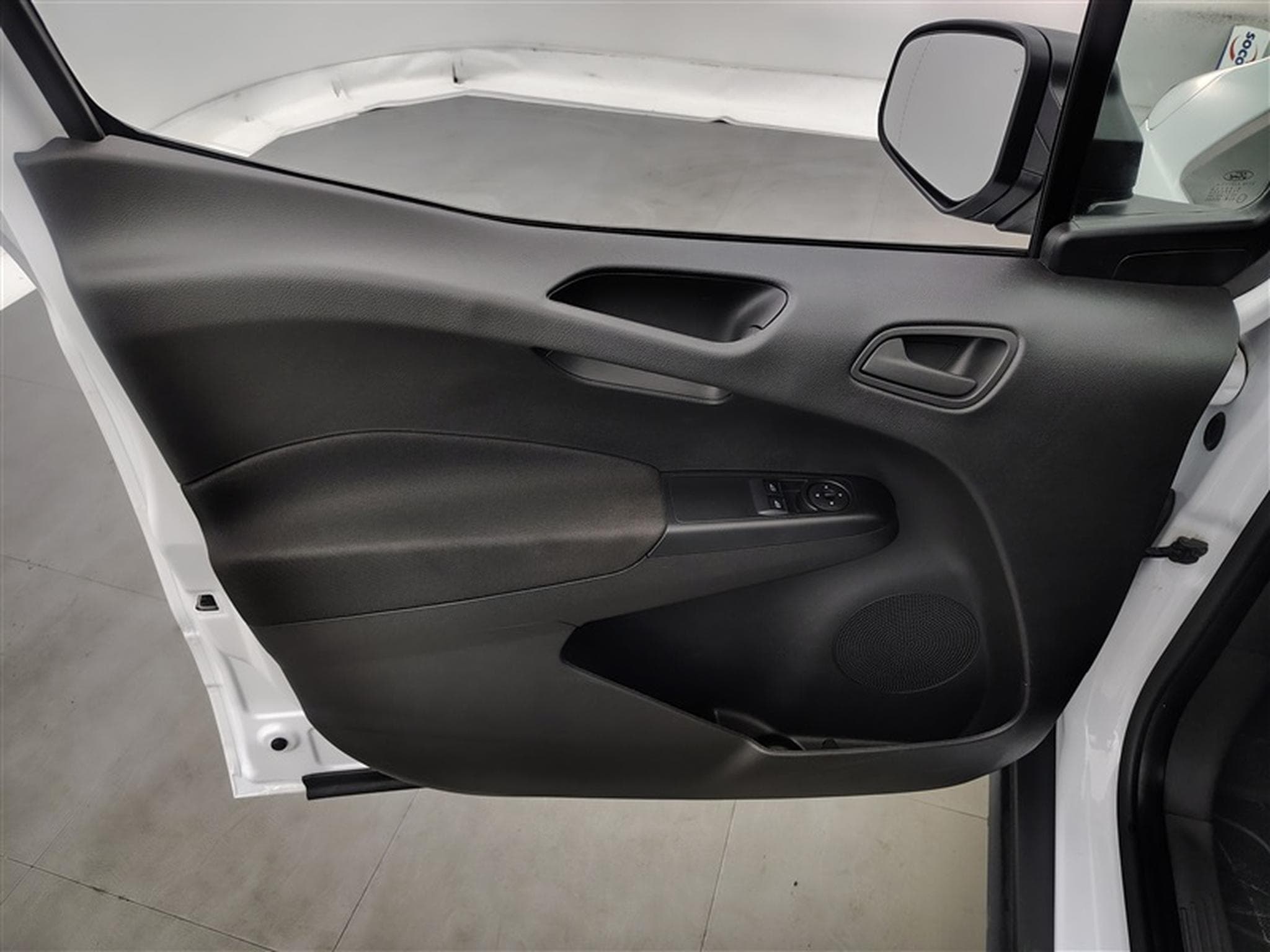 Ford Transit 1.0 EcoBoost Ambiente S/S (EU6d) (2022) - Photo 17