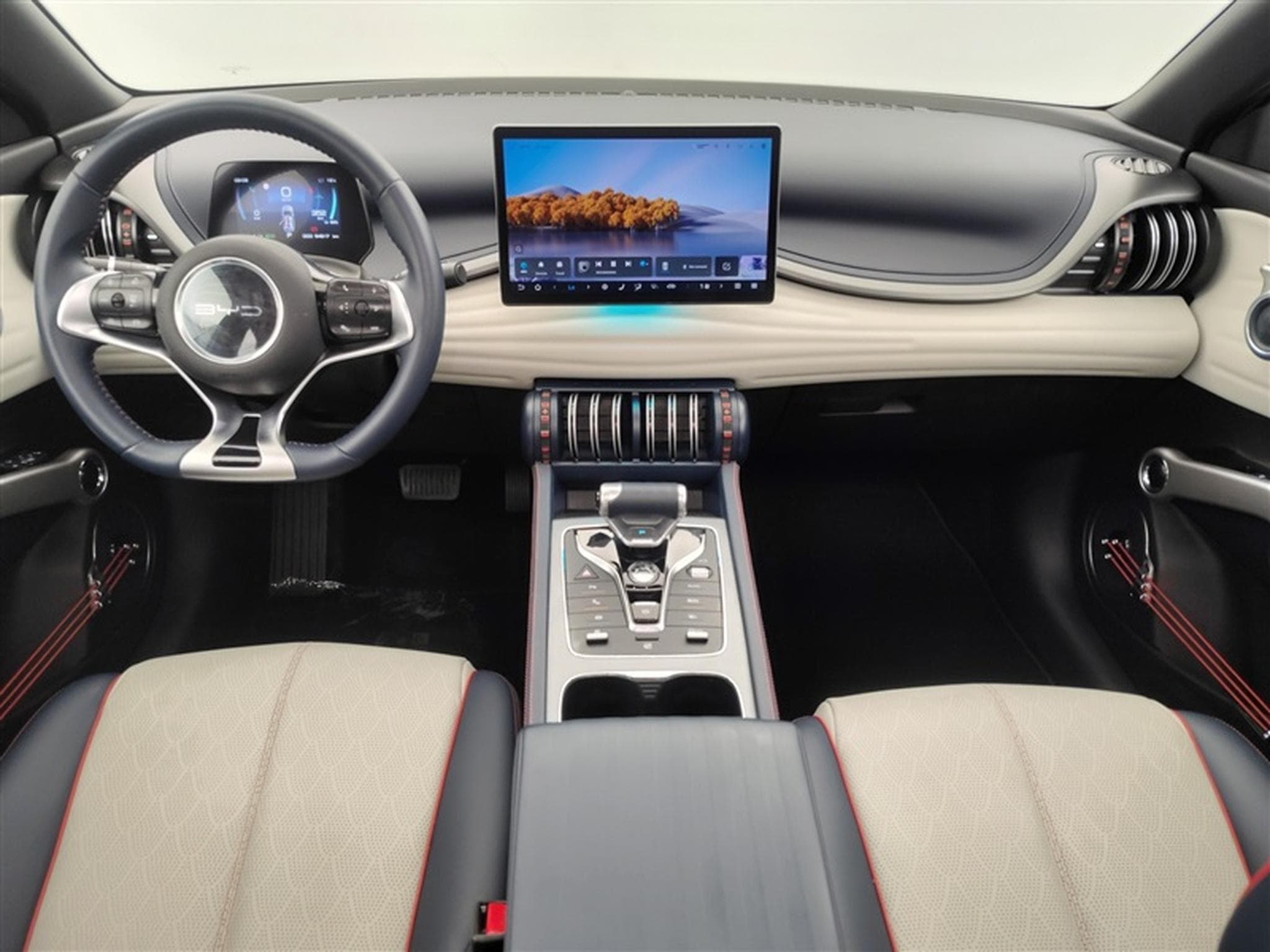 BYD ATTO 3 60.48 kWh Comfort/S-CUIR/NAVI/TO PANO/FULL LED/JA18 (2024) - Photo 8