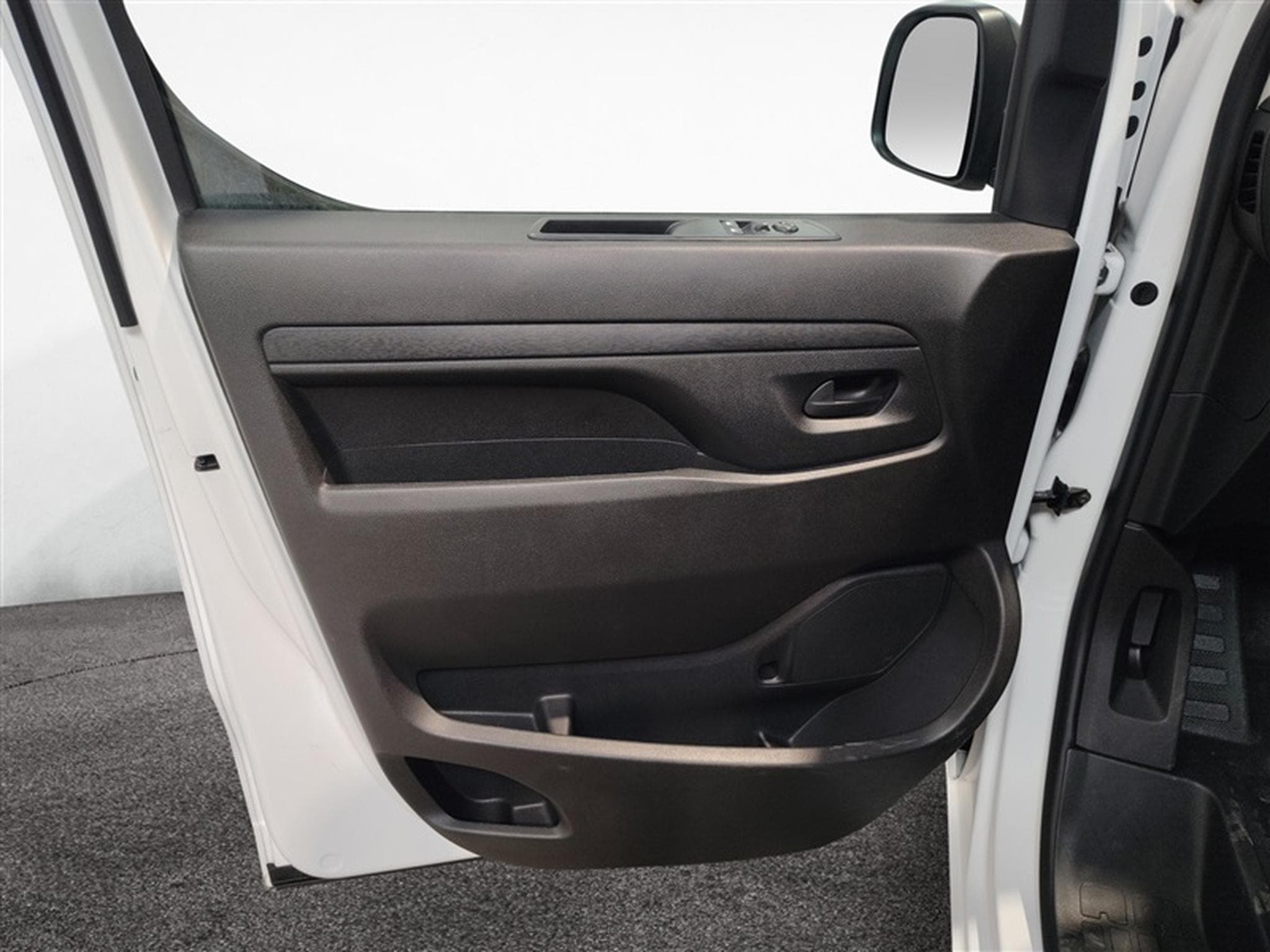 Toyota Proace 2.0 D-4D 145Cv Long 8PL CARPLAY / CAMERA / CLIM (2023) - Photo 17