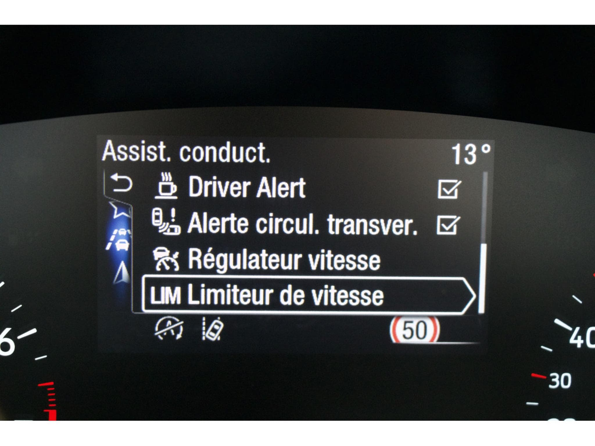 Ford Focus Turnier 1.5 EcoBoost Aut. Vignale ACC AHK HuD B&O BLIS (2020) - Photo 12