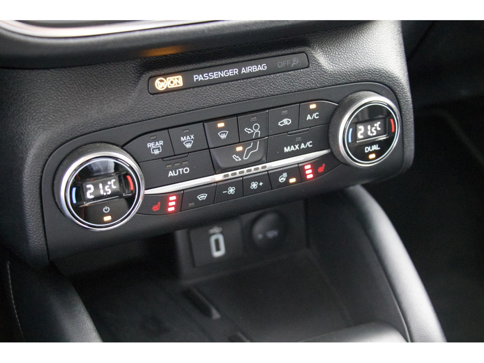 Ford Focus Turnier 1.5 EcoBoost Aut. Vignale ACC AHK HuD B&O BLIS (2020) - Photo 14