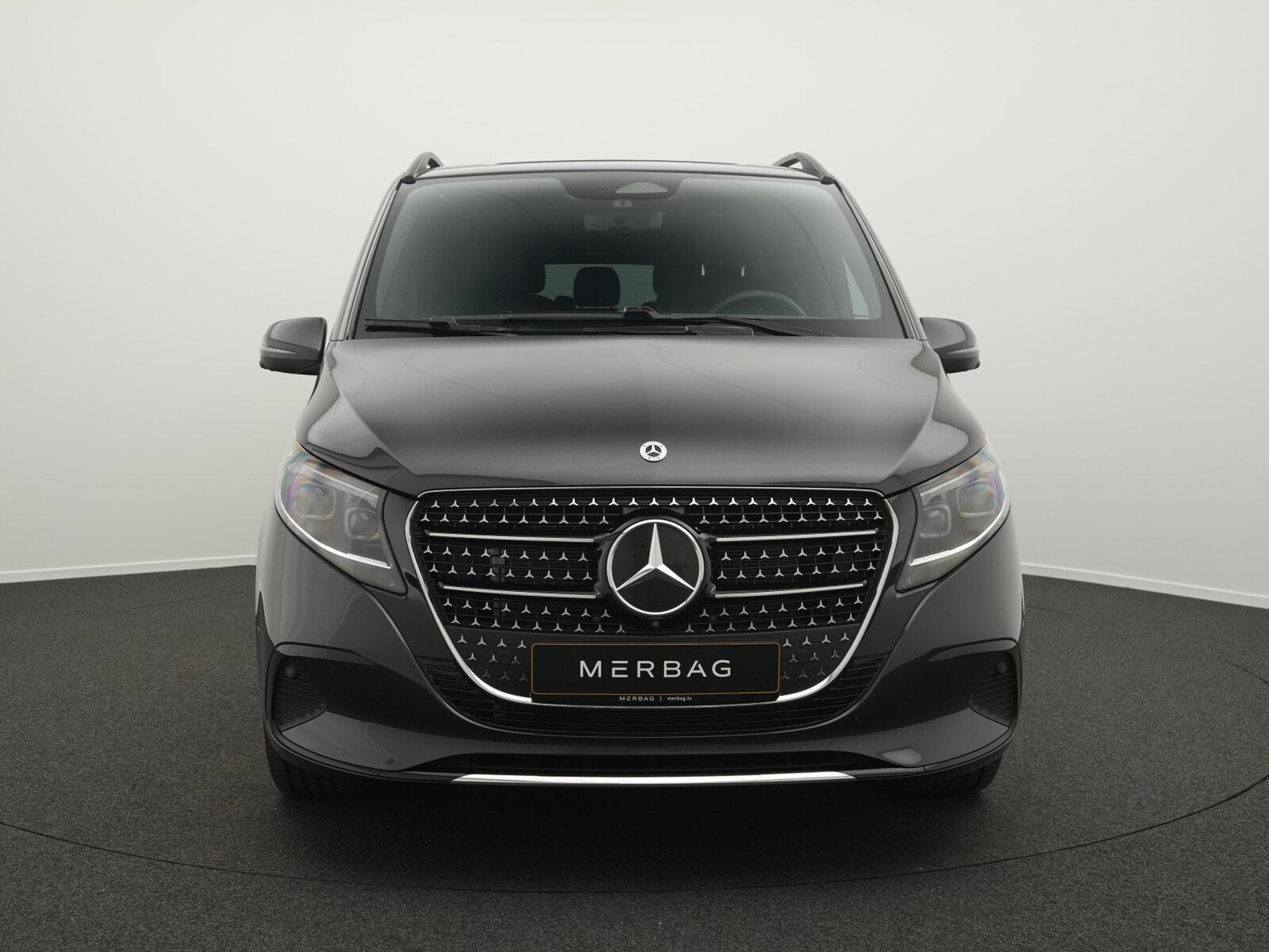 Mercedes V d AVANTGARDE Lang (2026) - Photo 2