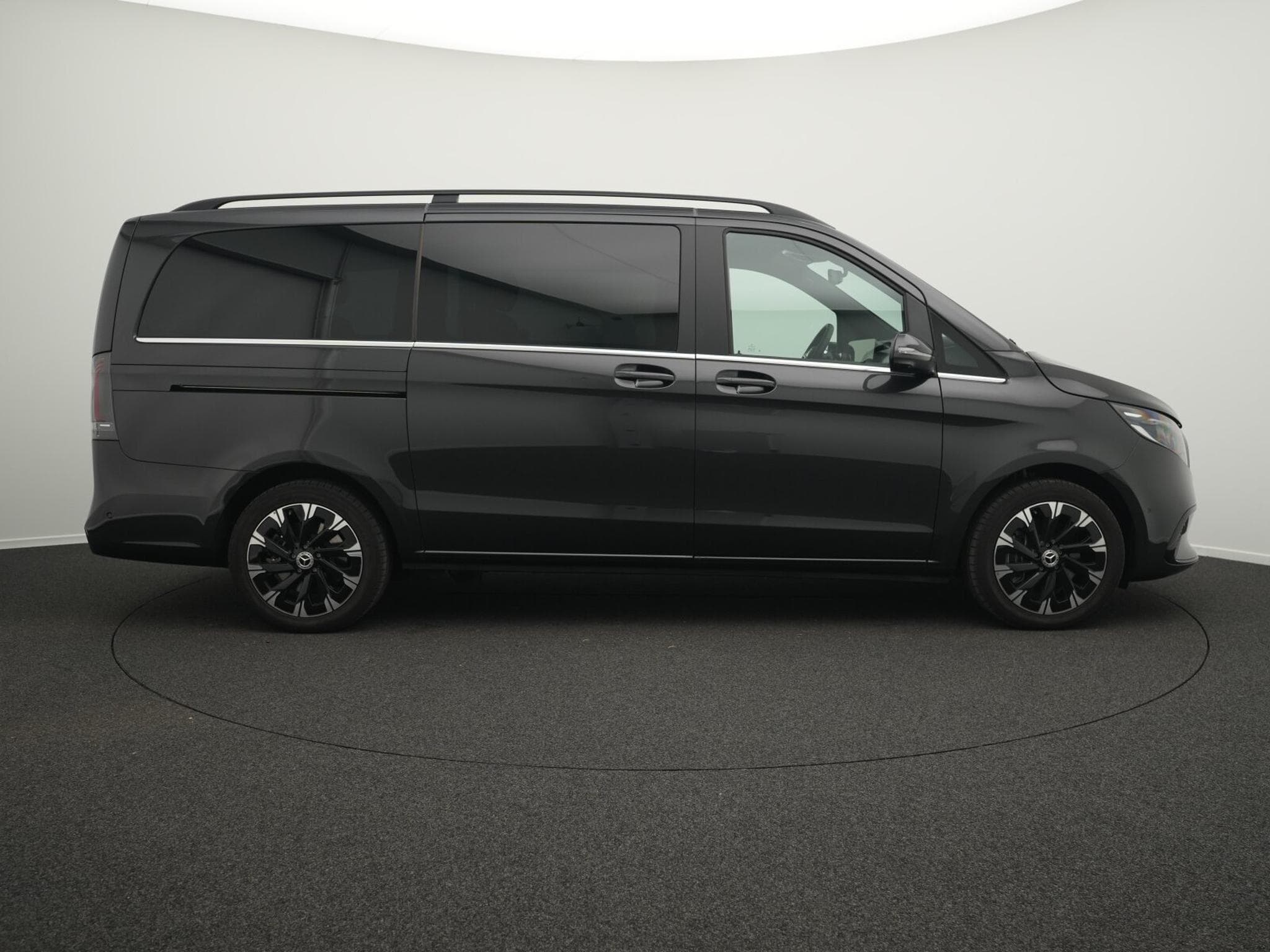 Mercedes V d AVANTGARDE Lang (2026) - Photo 5
