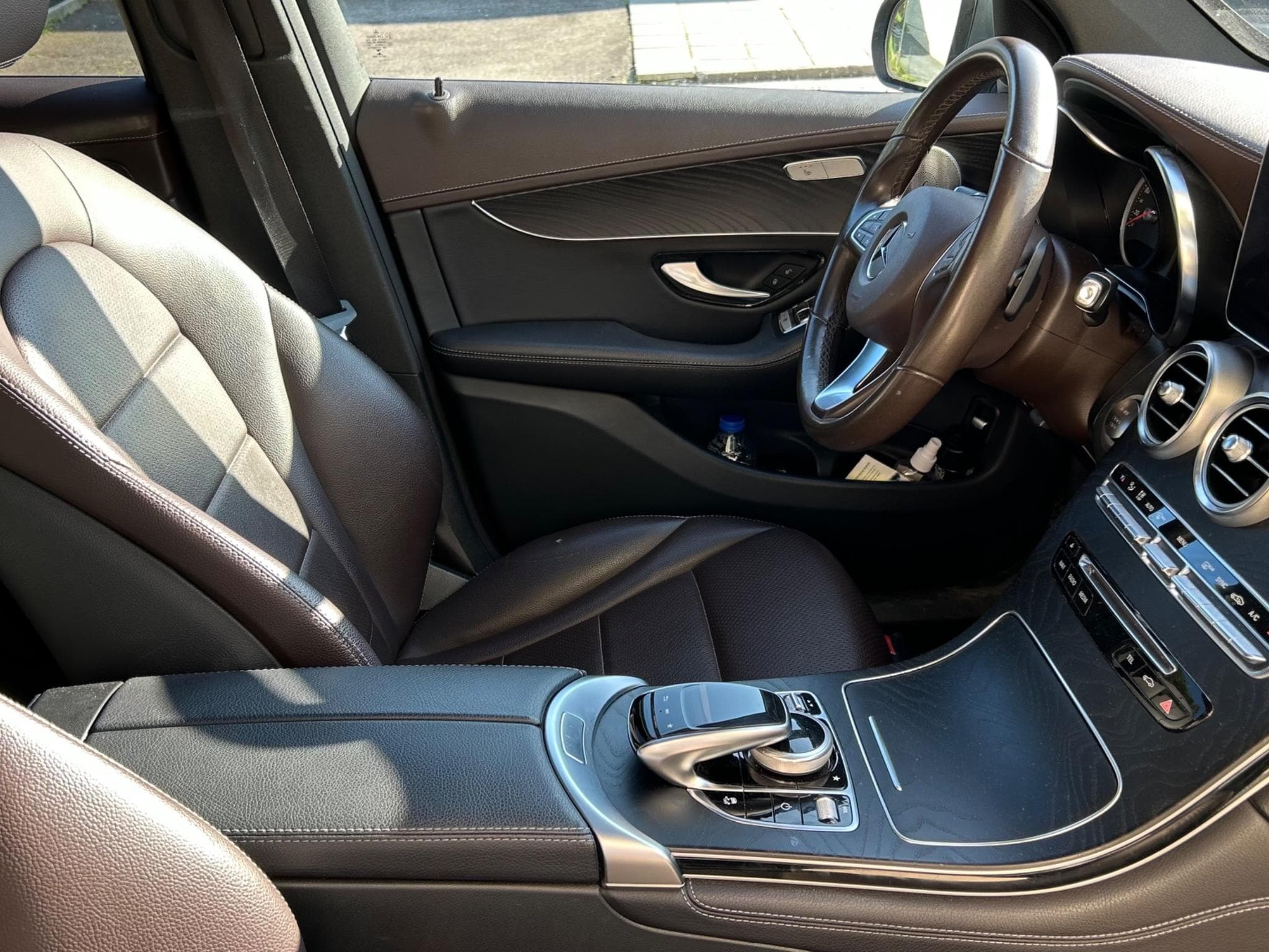 Mercedes GLC 350 (2019) - Photo 2