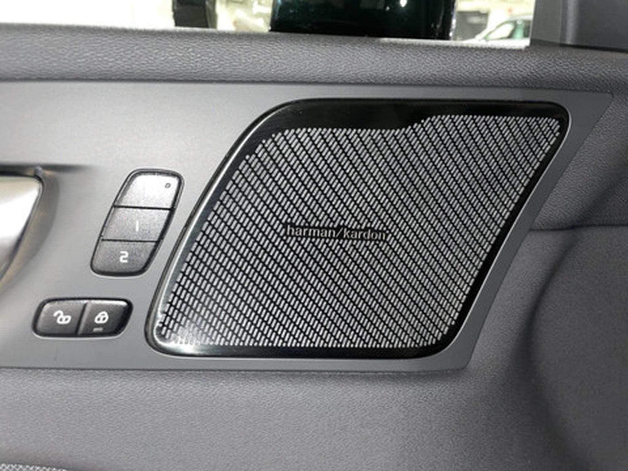 Volvo XC60 B4 P Geartronic Inscription (2022) - Photo 15