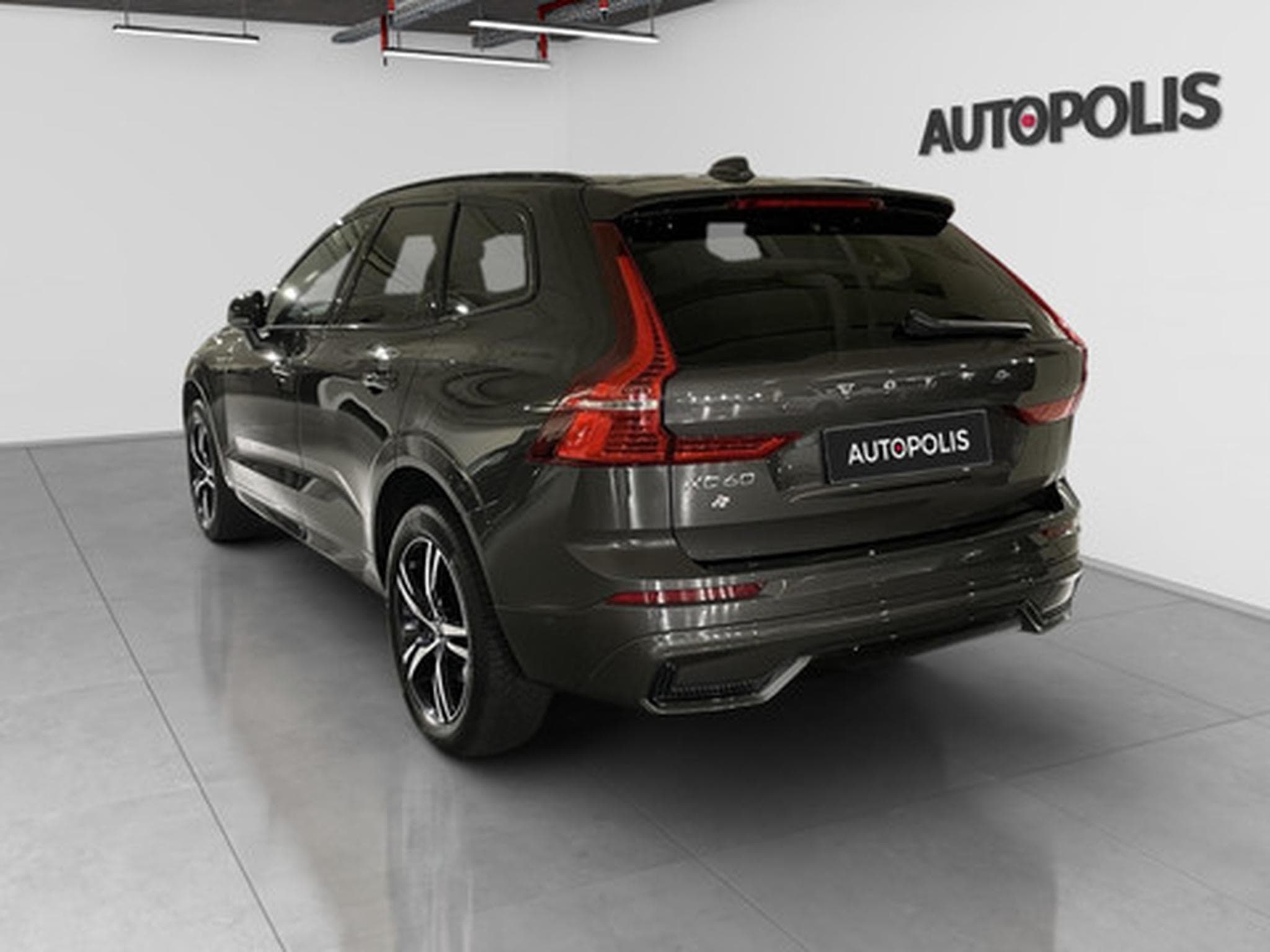 Volvo XC60 B4 P Geartronic Inscription (2022) - Photo 21