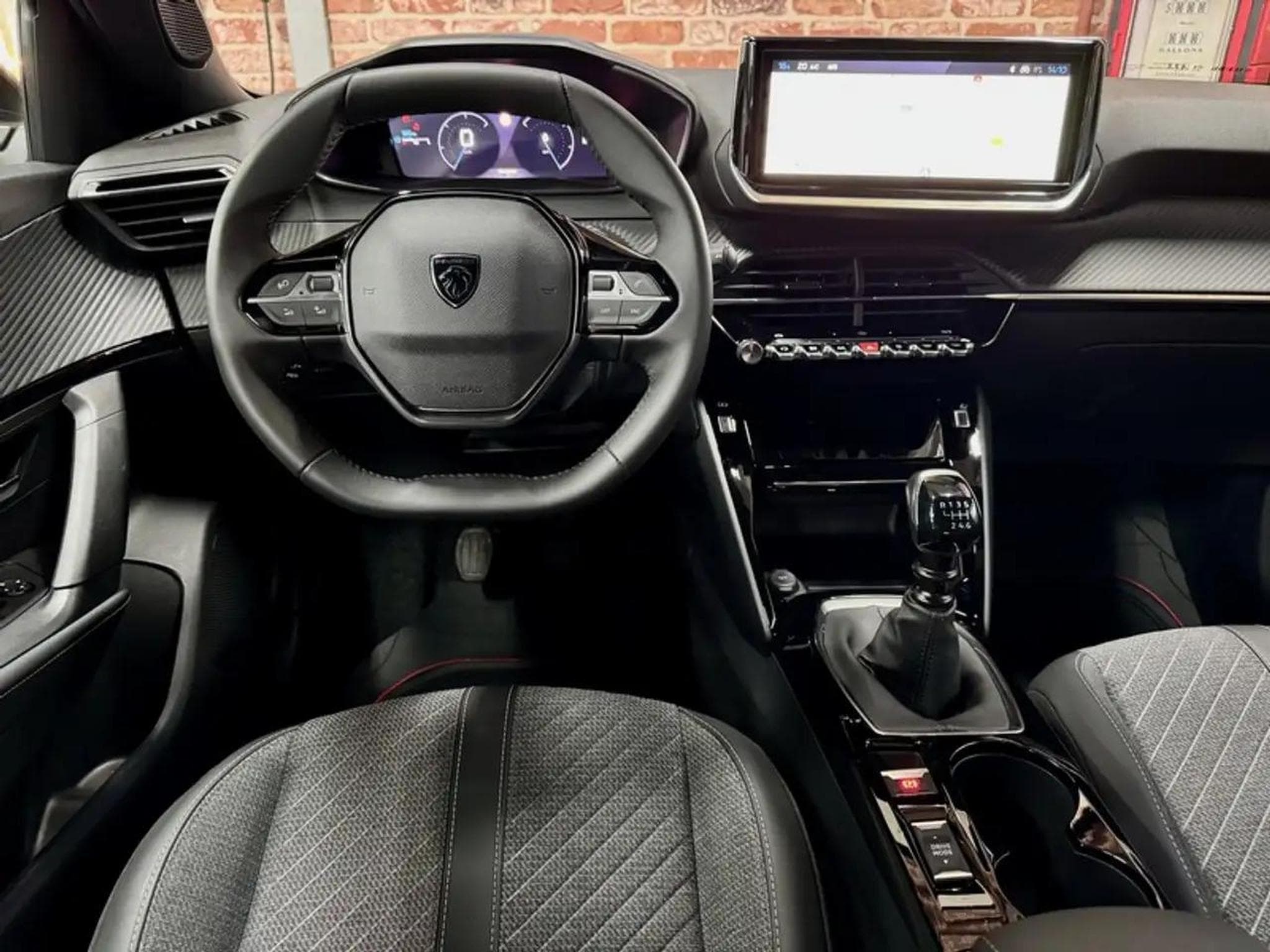 Peugeot 2008 (2025) - Photo 4