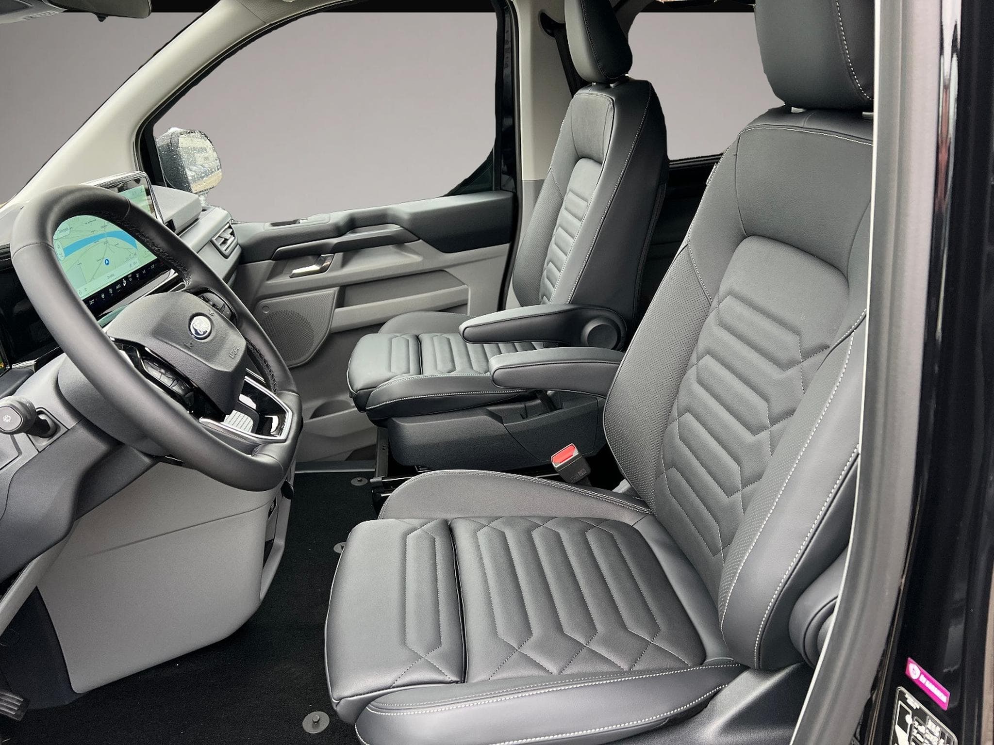Ford Tourneo (2025) - Photo 7