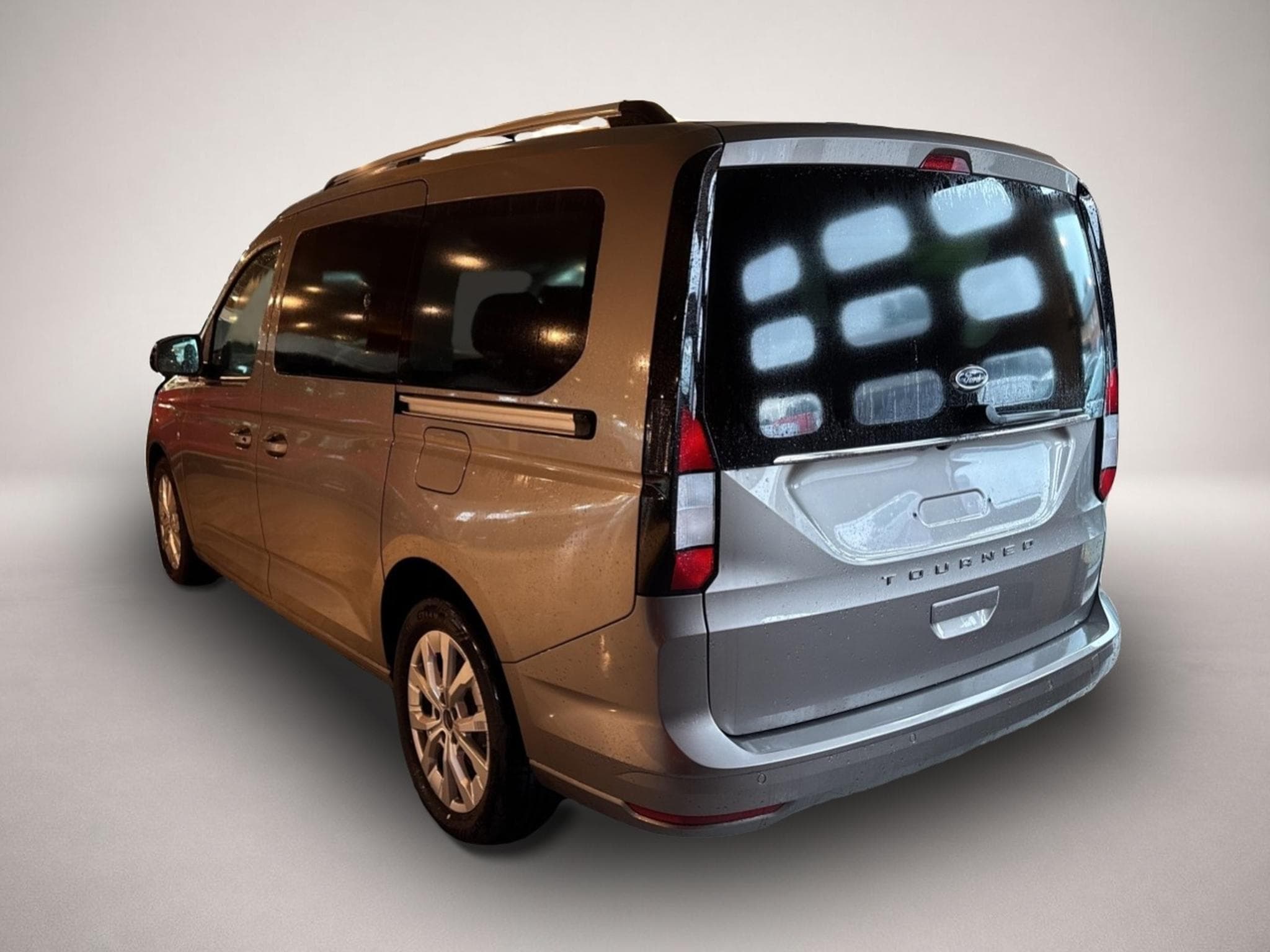 Ford Tourneo (2025) - Photo 4