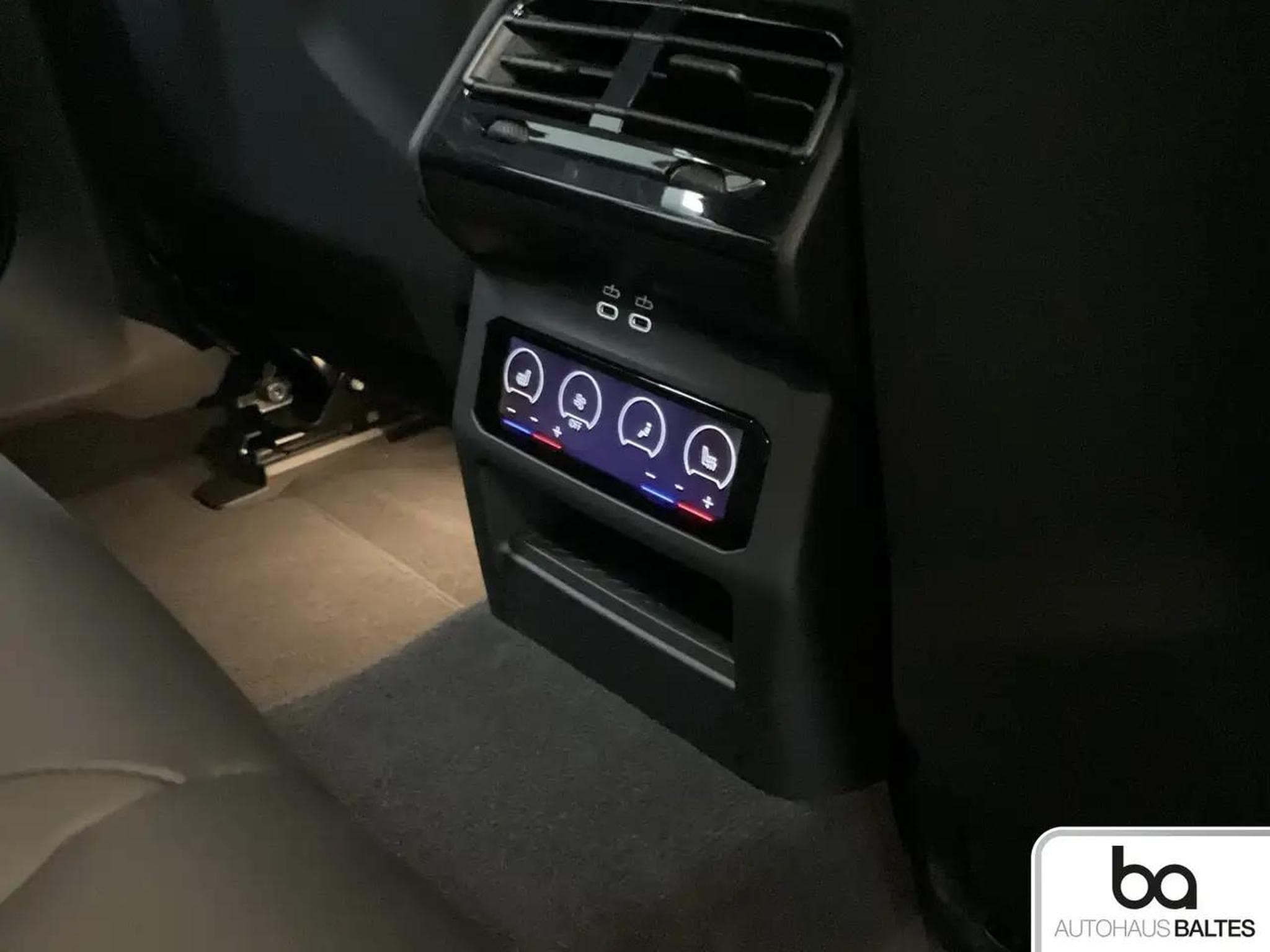 BMW M5 (2026) - Photo 10
