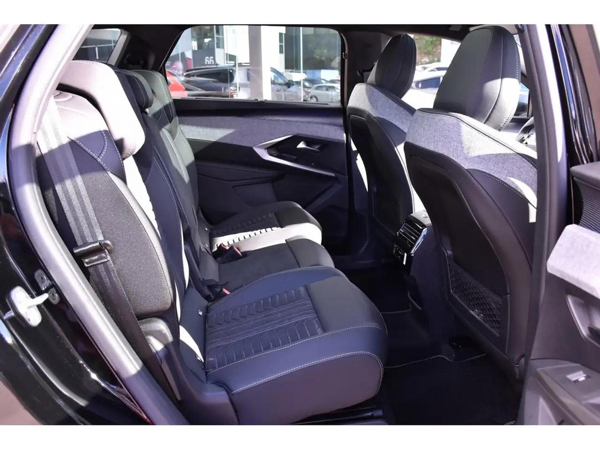 Peugeot 5008 (2026) - Photo 7