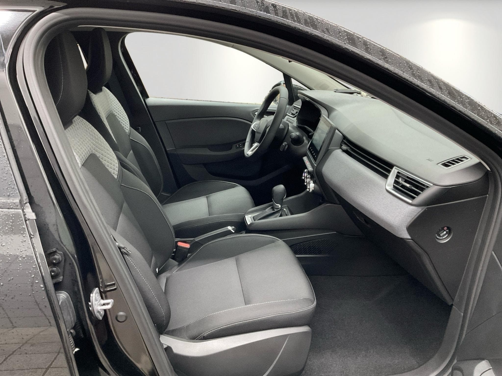 Renault Clio Evolution Full Hybrid E-Tech 145 (2026) - Photo 15