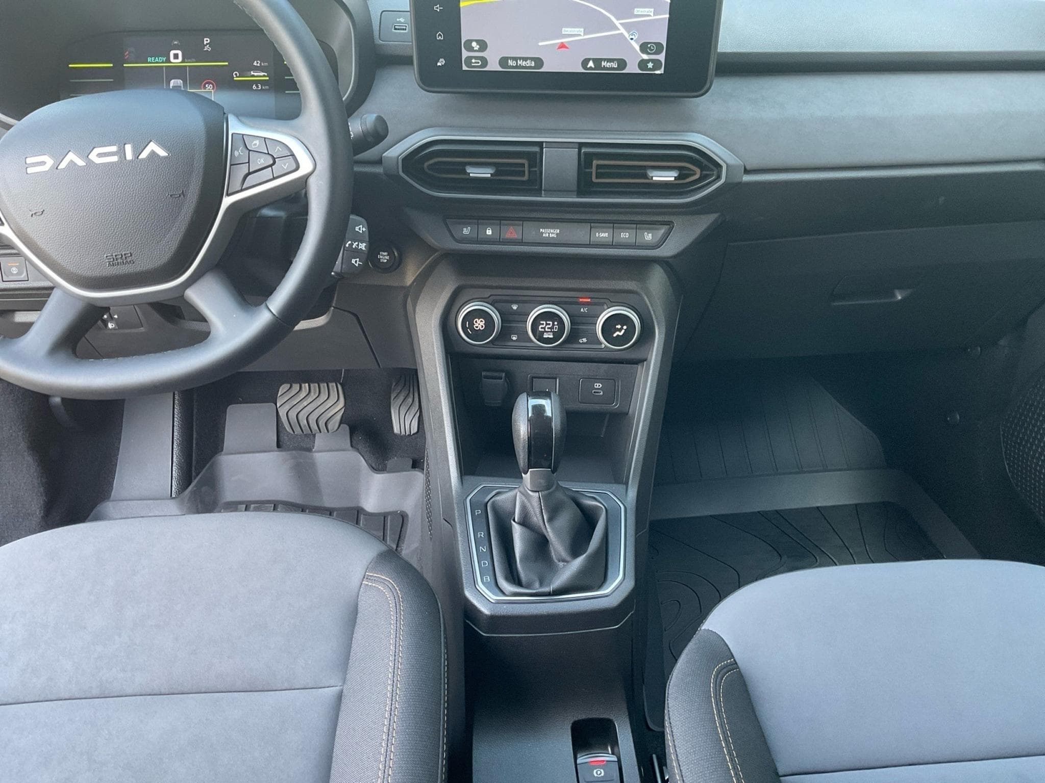 Dacia Jogger Extreme HYBRID 140 (2025) - Photo 10