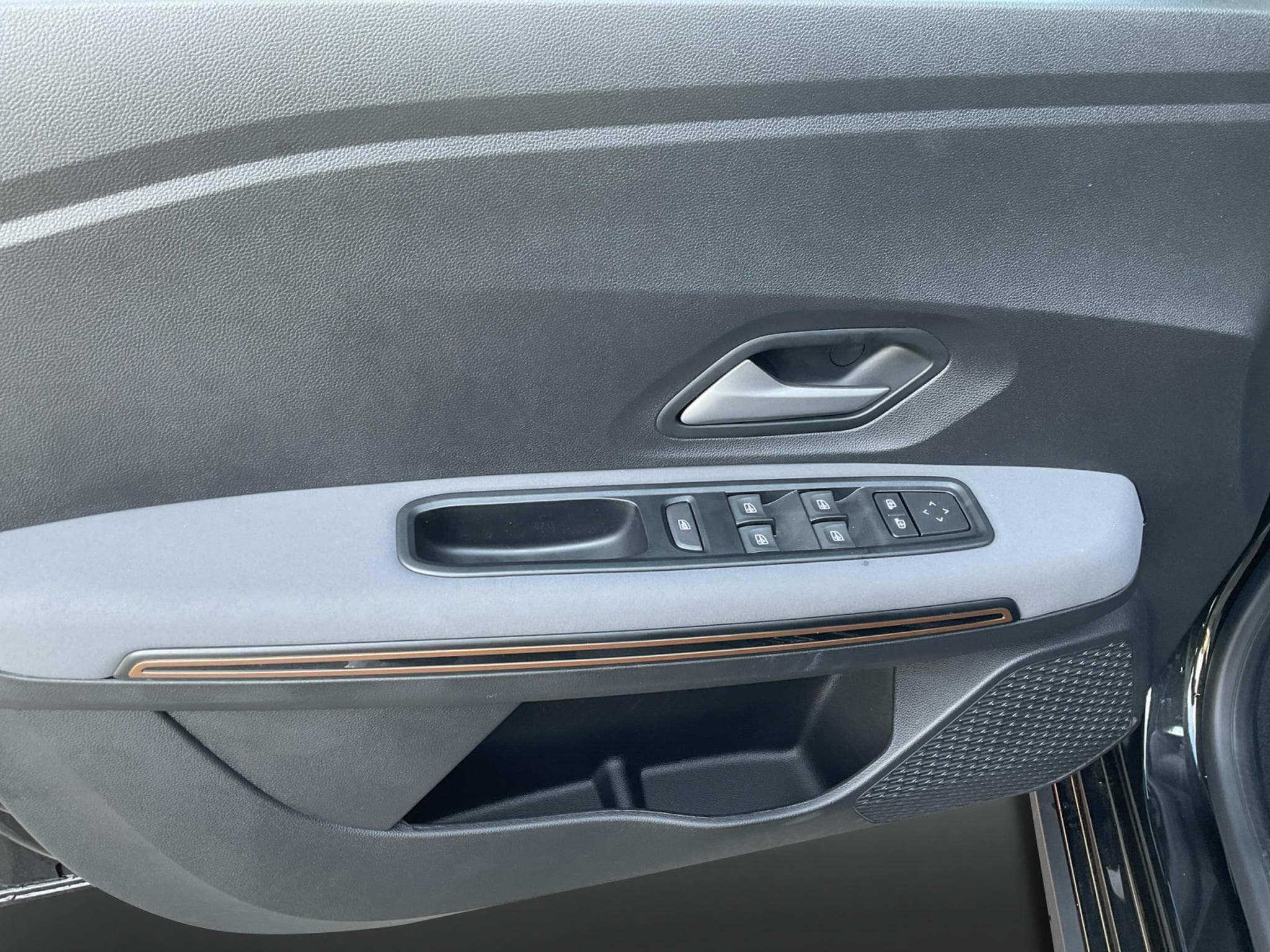 Dacia Jogger Extreme HYBRID 140 (2025) - Photo 14