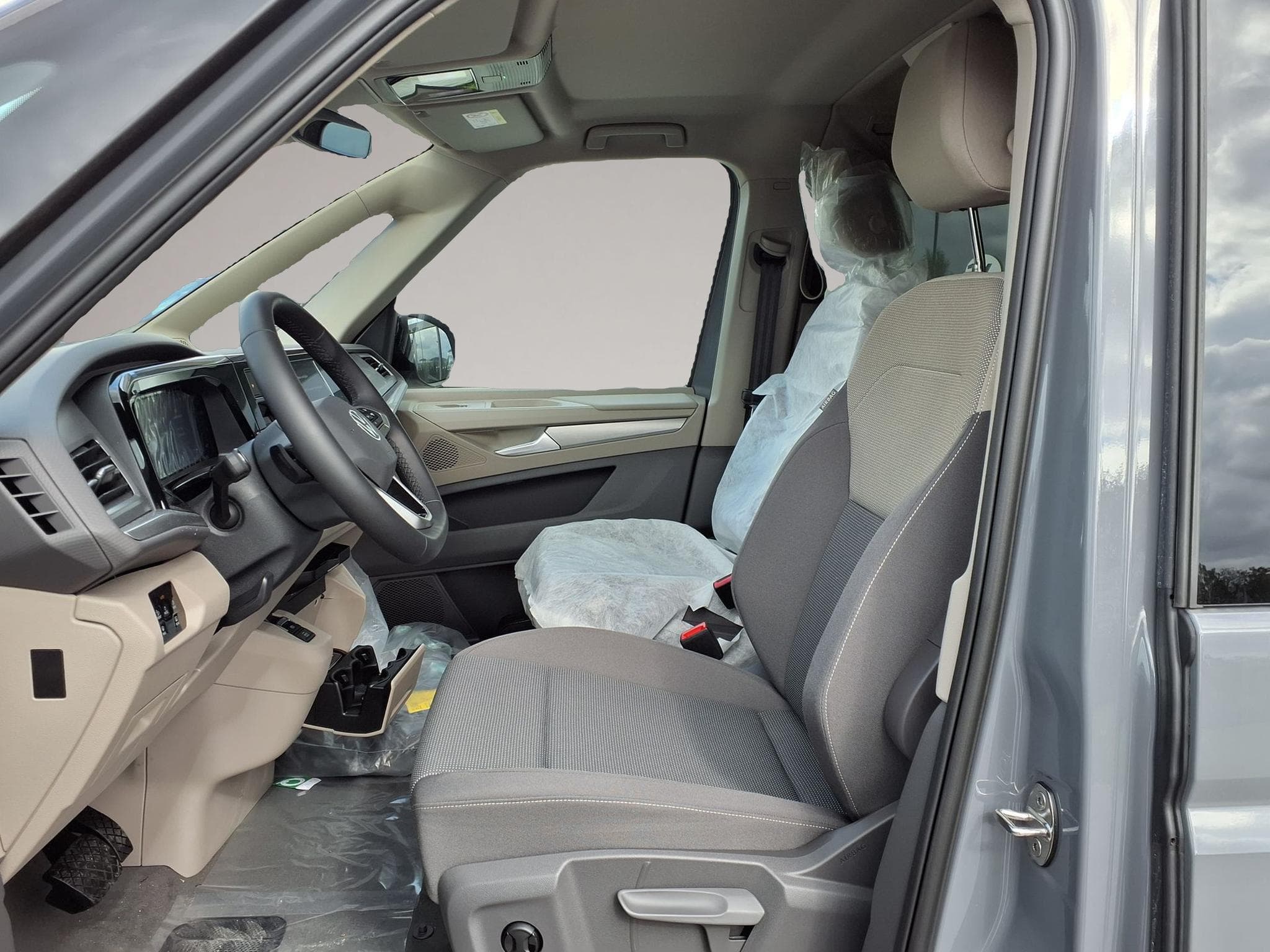 VW Multivan (2026) - Photo 5